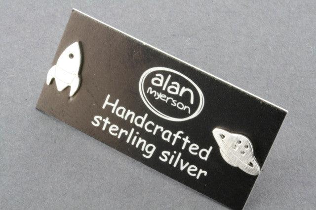 Rocketship Stud Earrings for Women - Trendy Space Theme Jewelry Gift for Girls - Perfect for Parties, Cosplay & Everyday Wear