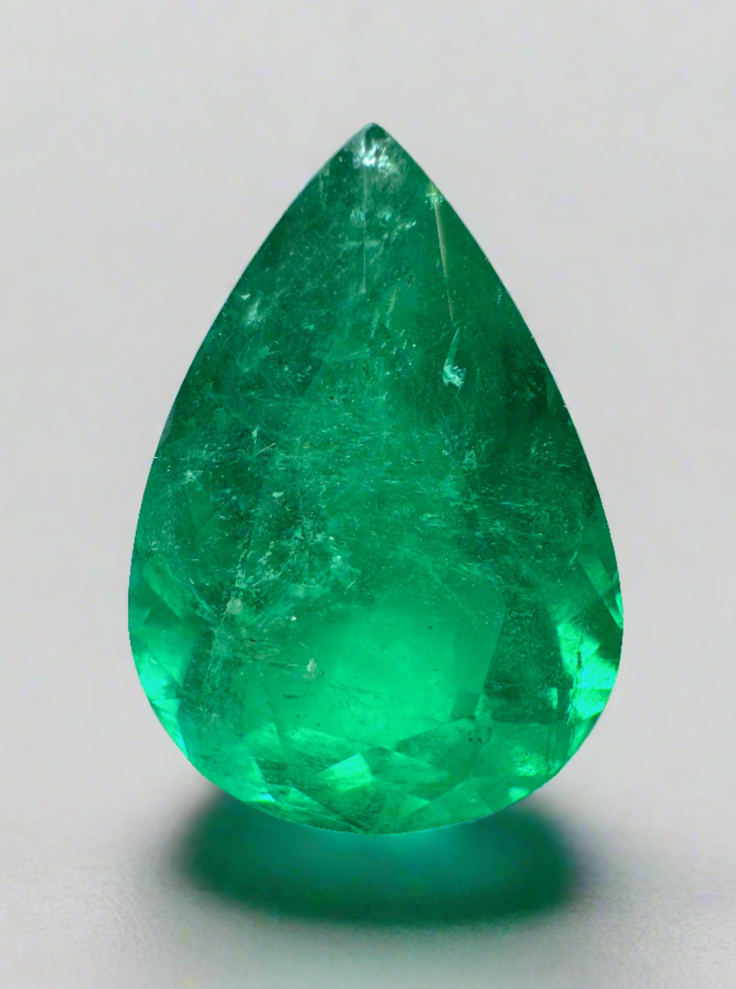 9.40 Carat 17.5x12mm Huge Natural Colombian Emerald Pear Cut Loose Gemstone - Fine Quality for Jewelry Making, Engagement Rings & Luxury Gifts