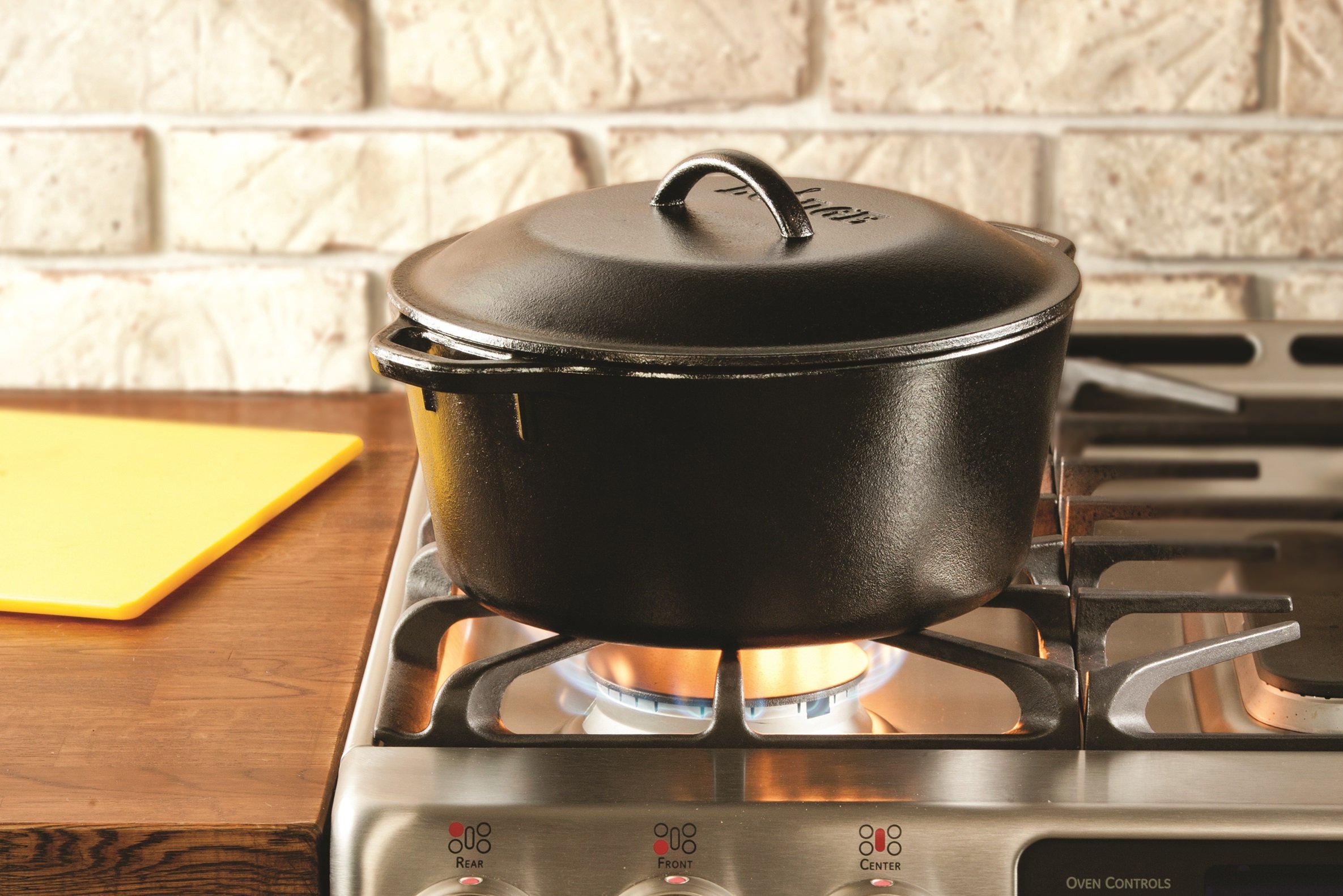 Lodge Cast Iron Dutch Oven 7-Quart & 12-Inch Skillet Bundle - Premium Cookware Set for Camping, Baking, and Outdoor Cooking
