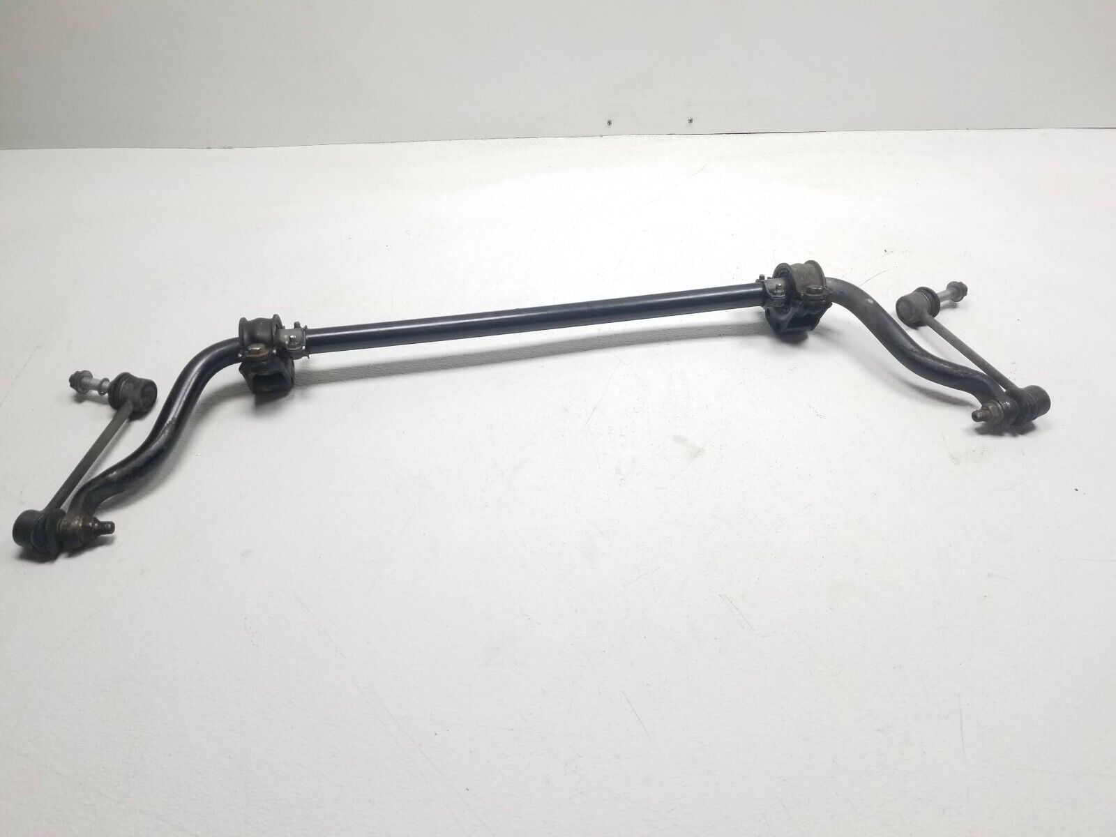 06-11 Mercedes ML500 Front Stabilizer Sway Bar Replacement - OEM Quality - Perfect for Off-Roading & Smooth Ride Experience