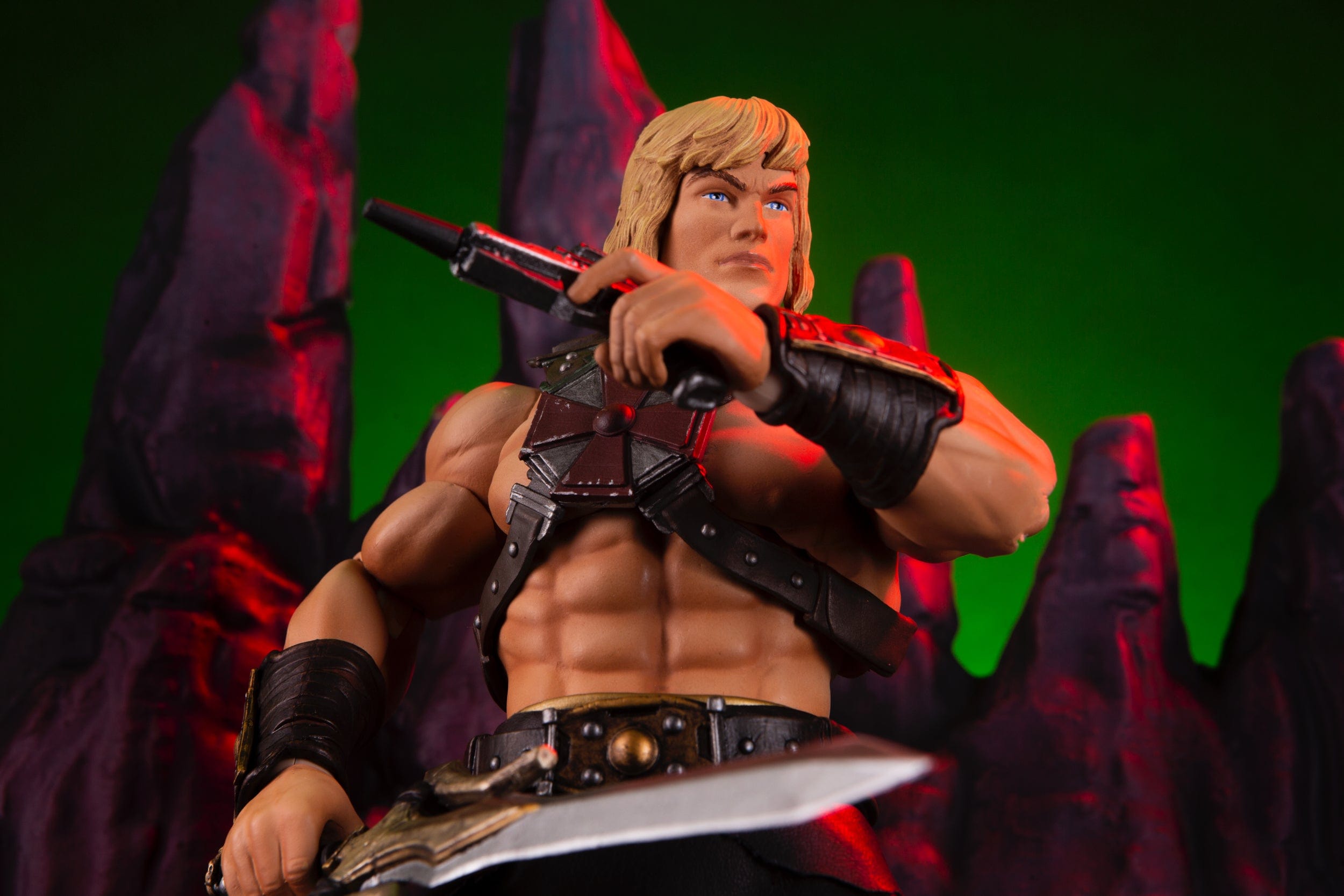 Masters of the Universe He-Man 1/6 Scale Action Figure Collectible - Battle-Ready Display for Fans & Collectors | Perfect for Shelf Displays, Gaming Setups & Nostalgic Decor