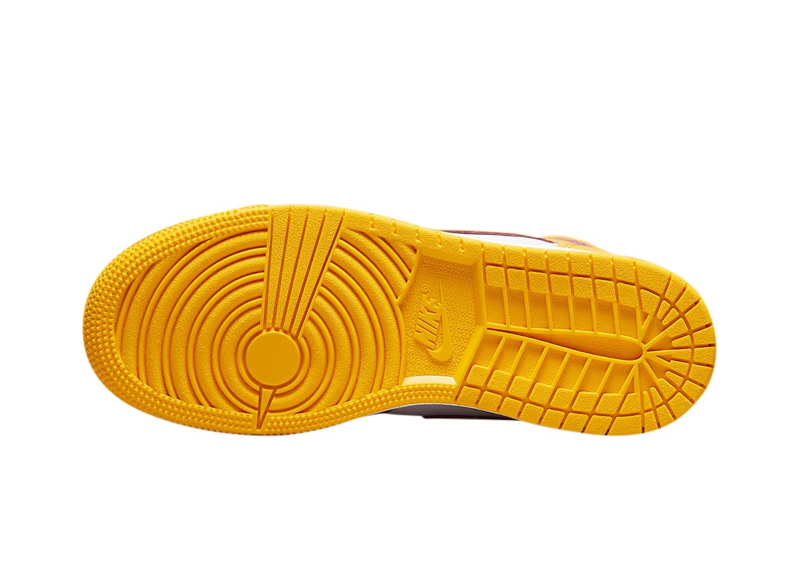 Nike Boys' Running Shoes - Lightweight Athletic Sneakers for Kids - Comfortable & Durable for School, Sports & Daily Wear