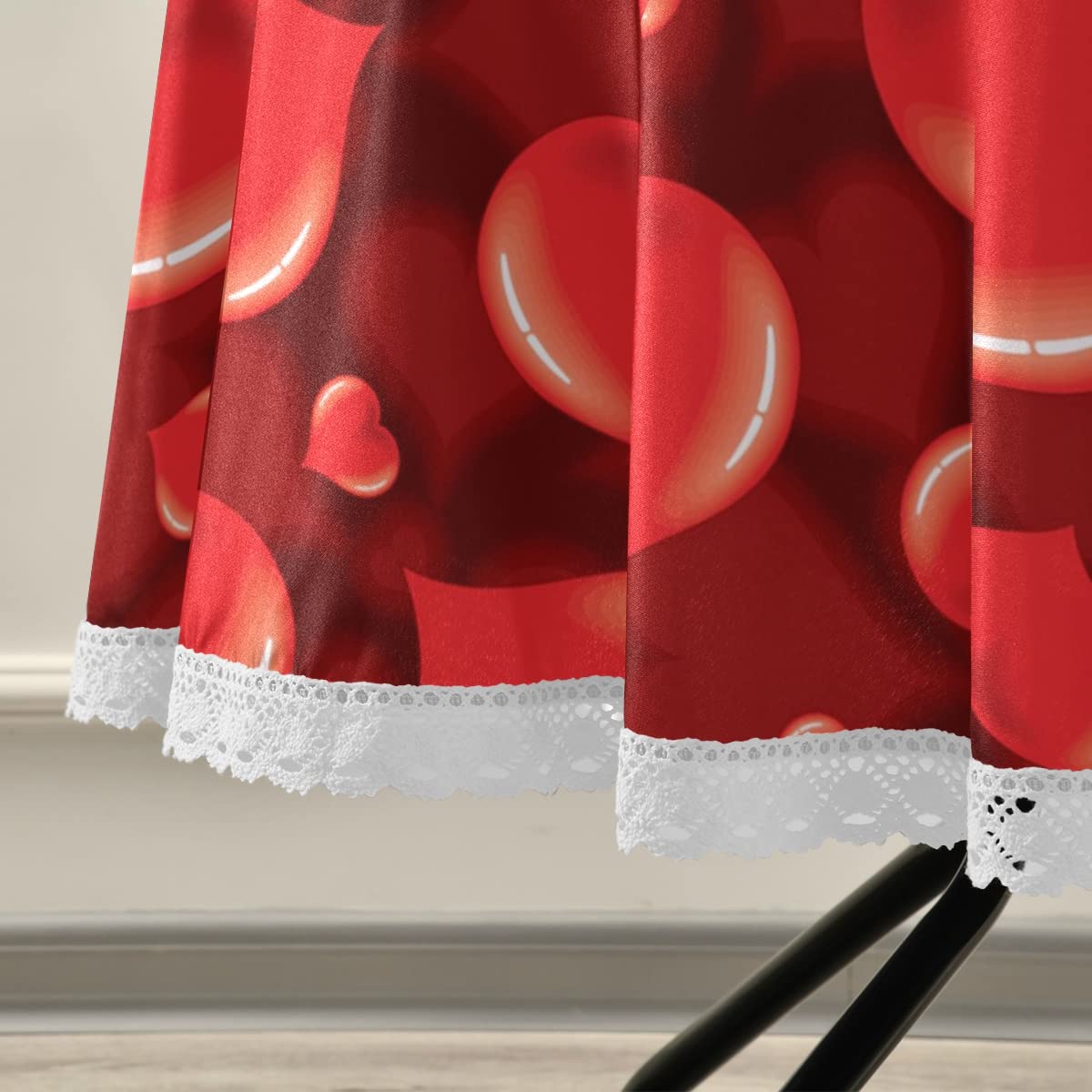 Hearts Cotton Round Tablecloth - Nordic Twill Washable Table Cover for Dining, Holiday Decor, Christmas Party & Picnic - Perfect for Home, Restaurant and Outdoor Gatherings