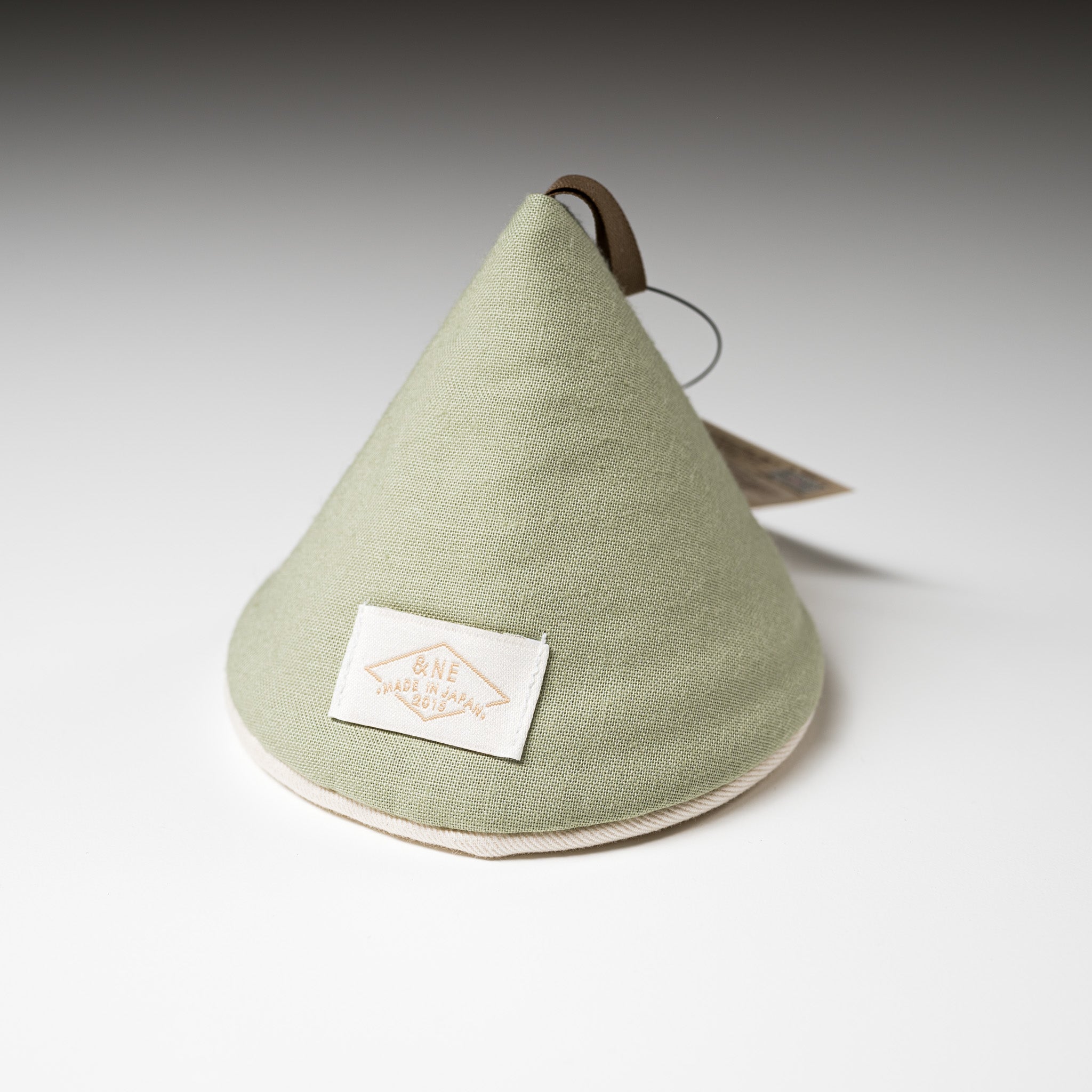 Triangle Cotton Pot Holder - Heat Resistant, 5 Colors - Perfect for Kitchen, Cooking, Baking & BBQ Use