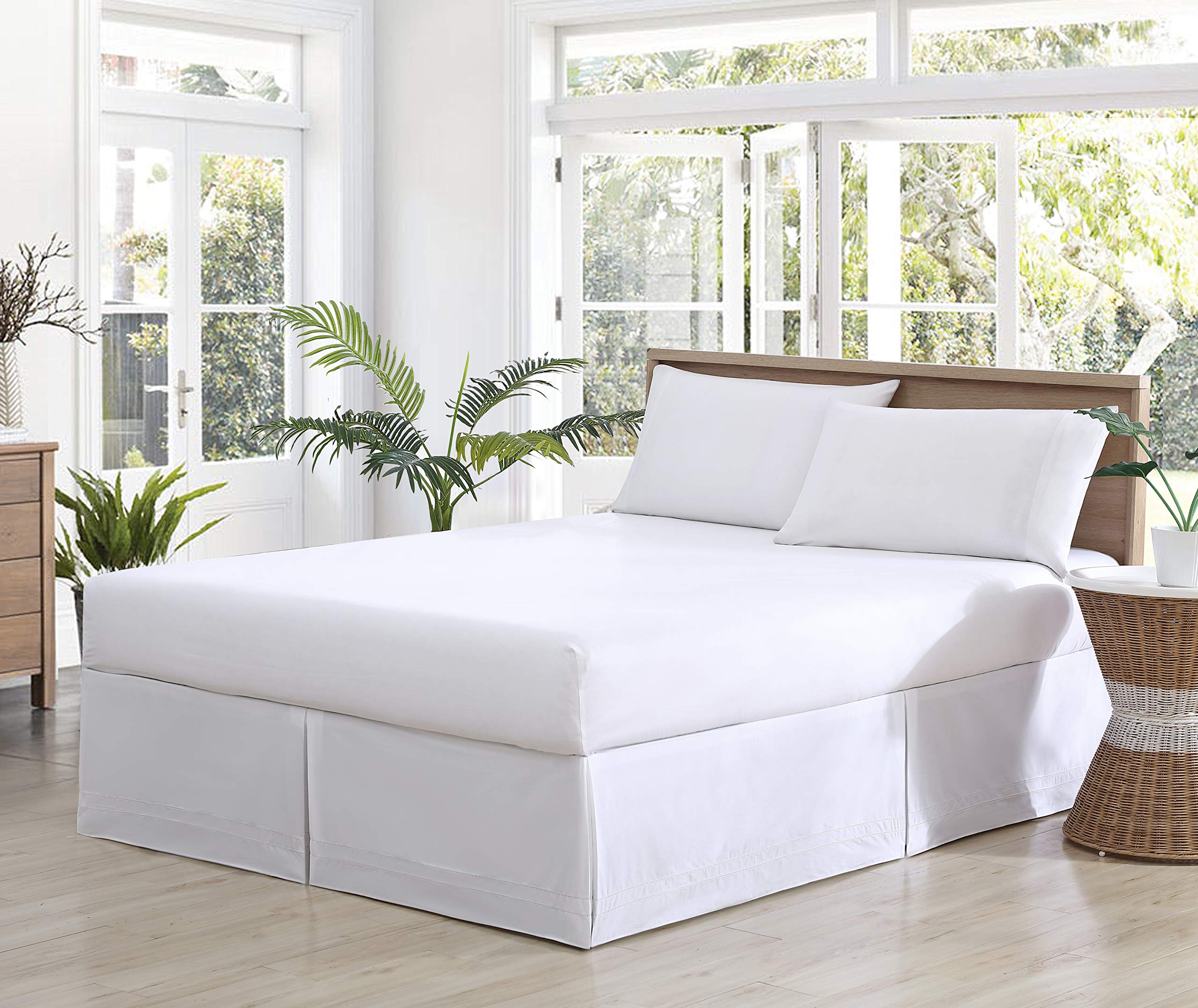Tommy Bahama King Size Bed Skirt - Soft 100% Cotton Pleated Bedding Set in Solid White - Perfect for Luxury Hotels, Master Bedrooms & Upscale Guest Rooms