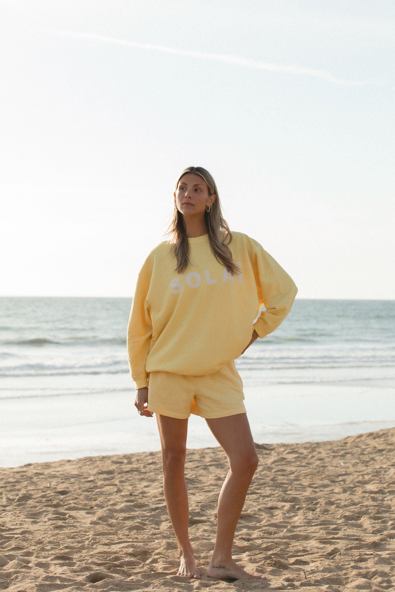 SOLAÍ Oversized Crew Neck Sweatshirt - Women's Casual Loose Fit Pullover for Comfort & Style | Perfect for Lounging, Travel & Everyday Wear