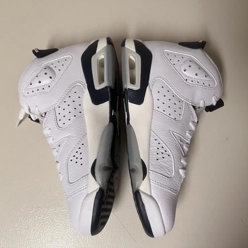 Air Jordan 6 Retro GS Big Kids' Basketball Shoes - Comfortable Sneakers for School, Sports & Casual Wear