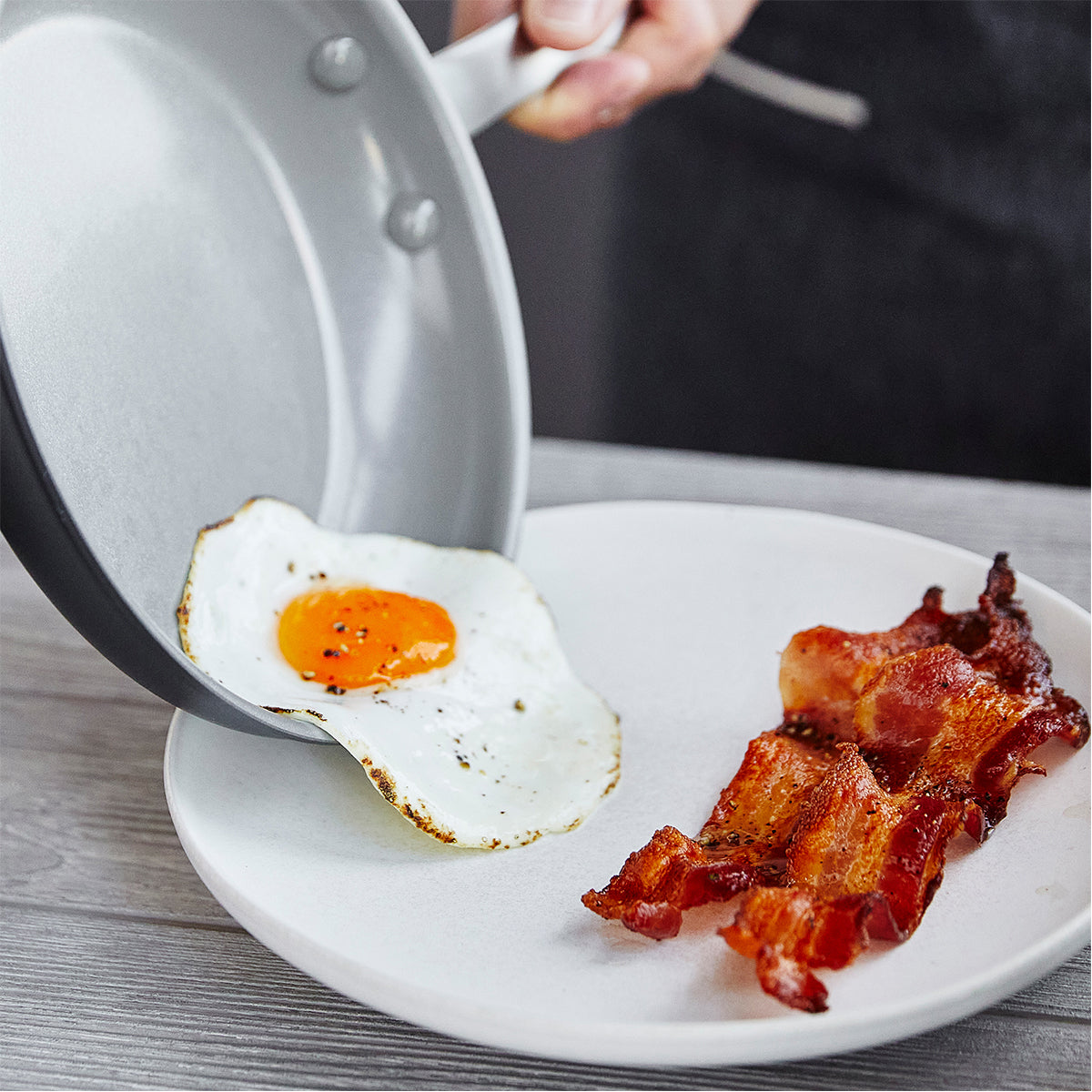 Chatham Ceramic Nonstick 10-Inch Frying Pan - PFOA-Free, Healthy Cooking Skillet for Eggs, Pancakes & Stir Fry - Perfect for Gas, Electric & Induction Stovetops