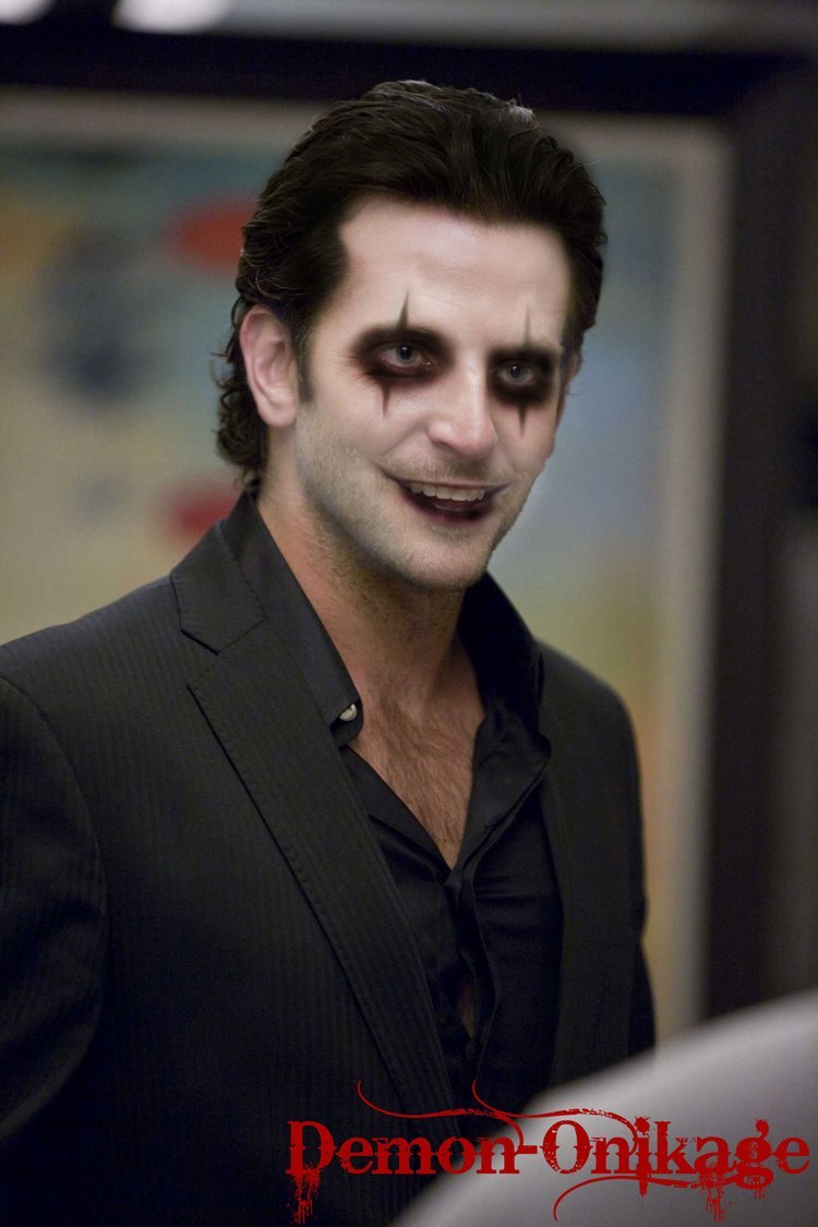 Bradley Cooper as Eric Draven Canvas Wall Art Print - Gothic Movie Poster Decor for Living Room, Bedroom & Office - Premium Fabric Cloth Painting for Film Fans & Home Theater Enthusiasts