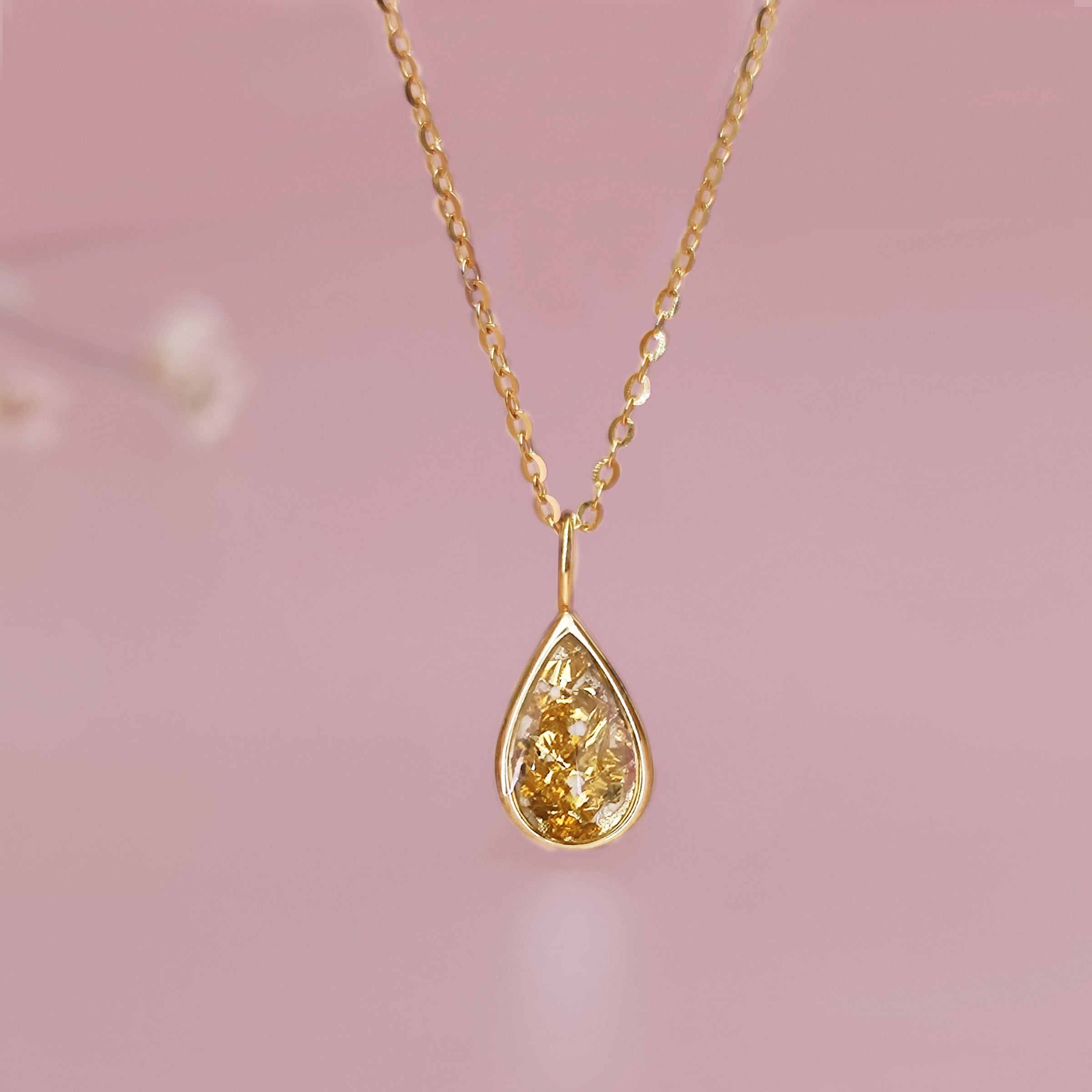 Whispering Flames Ashes Necklace - Elegant Memorial Jewelry for Loved Ones - Perfect for Remembrance, Sympathy Gifts & Special Occasions