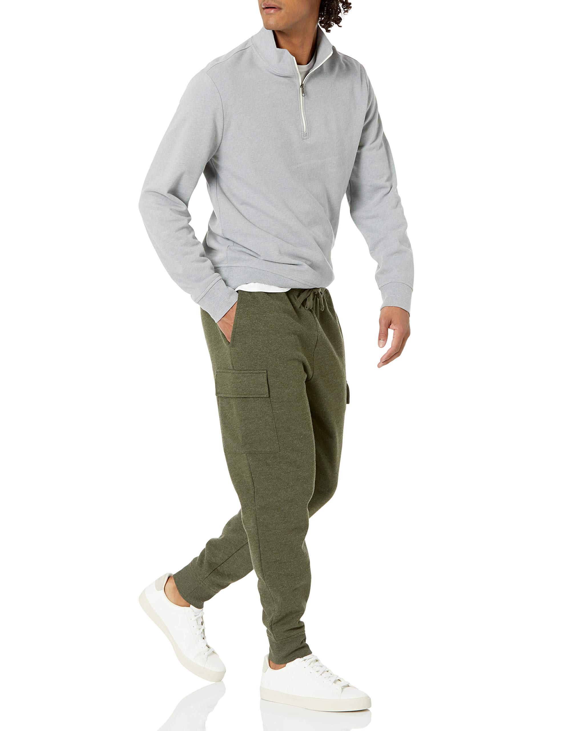 Amazon Essentials Men's Fleece Cargo Jogger Sweatpants - Comfortable Casual & Workout Pants for Lounge, Gym, and Outdoor Activities