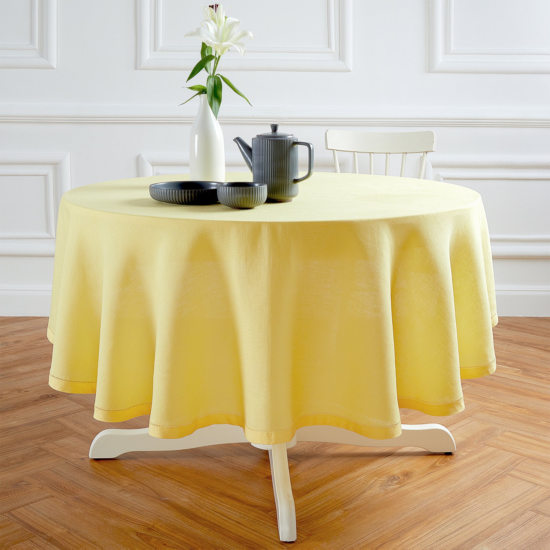 Sonoma Hemstitch Round Tablecloth - 60 Inch White Linen Table Cover for Dining, Parties & Special Events | Elegant & Durable Home Decor