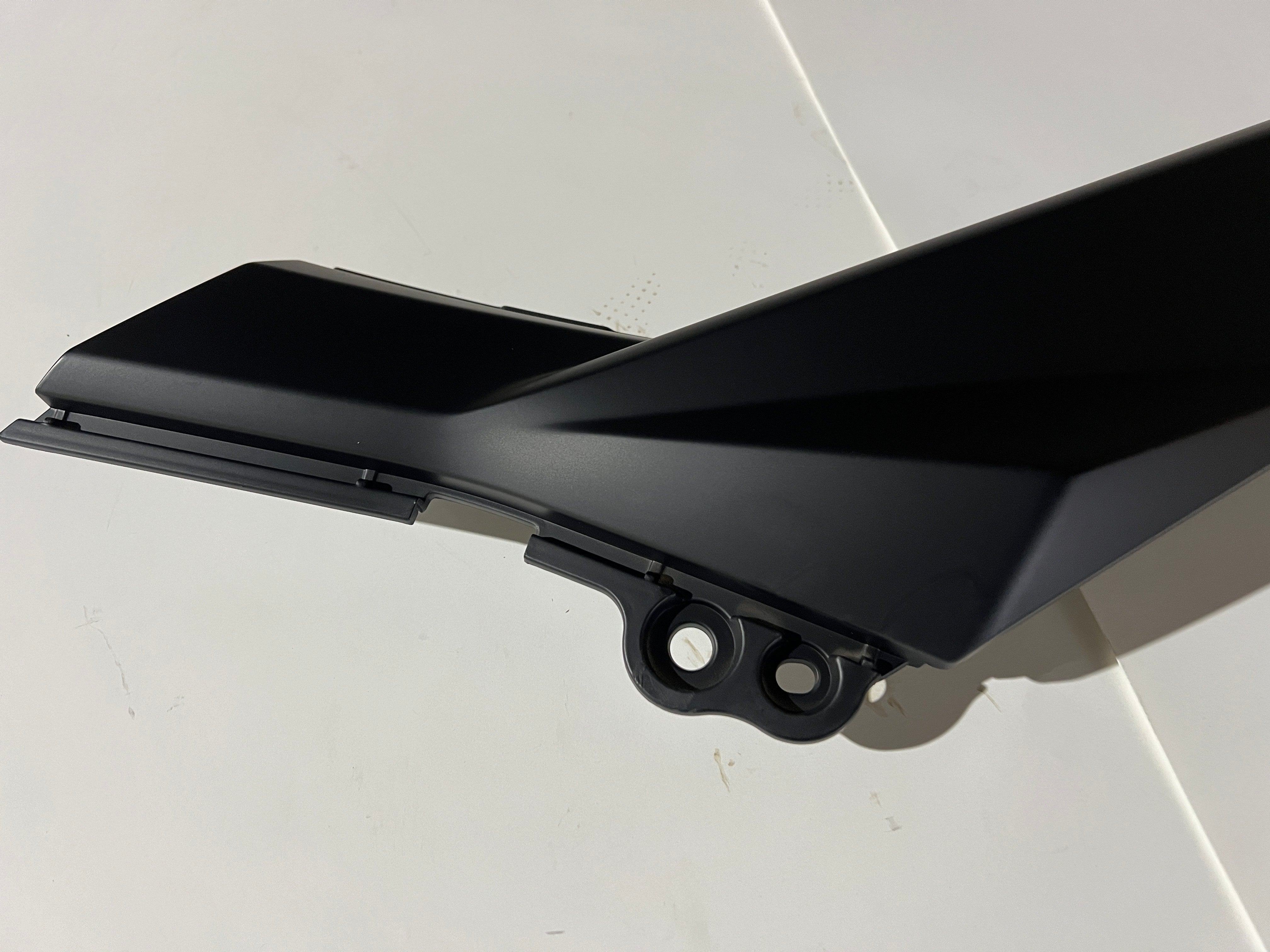 X22R MAX 250cc Motorcycle Left Side Tail Fairing Replacement Part (H6 70067) | Durable ABS Plastic Body Panel for Sport Bike Repair & Customization | Perfect for Racing, Street Riding & Motorcycle Restoration Projects