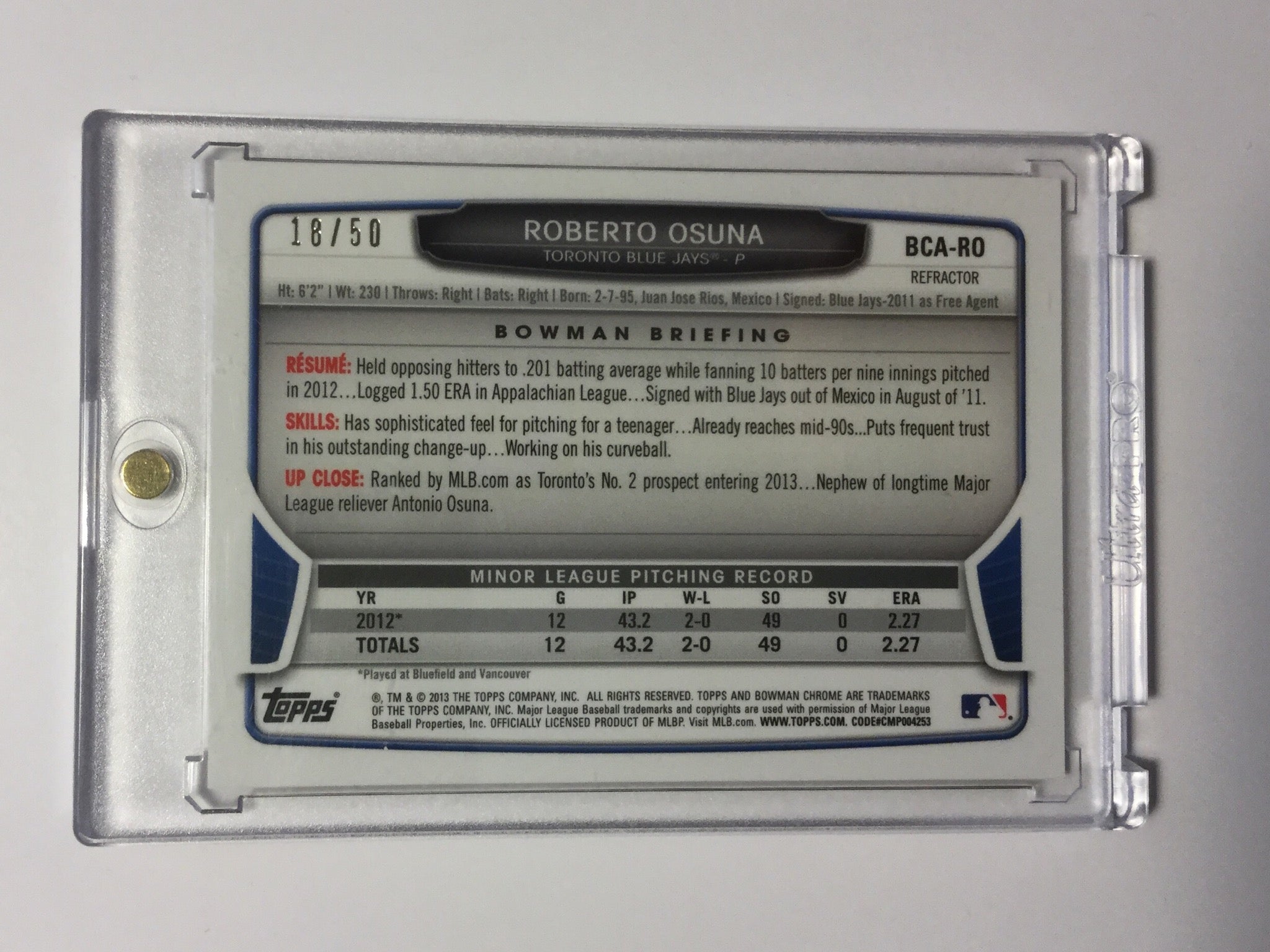 Roberto Osuna Bowman Chrome Blue Jays Rookie Refractor Autograph Card - Numbered Limited Edition for Baseball Collectors & MLB Fans