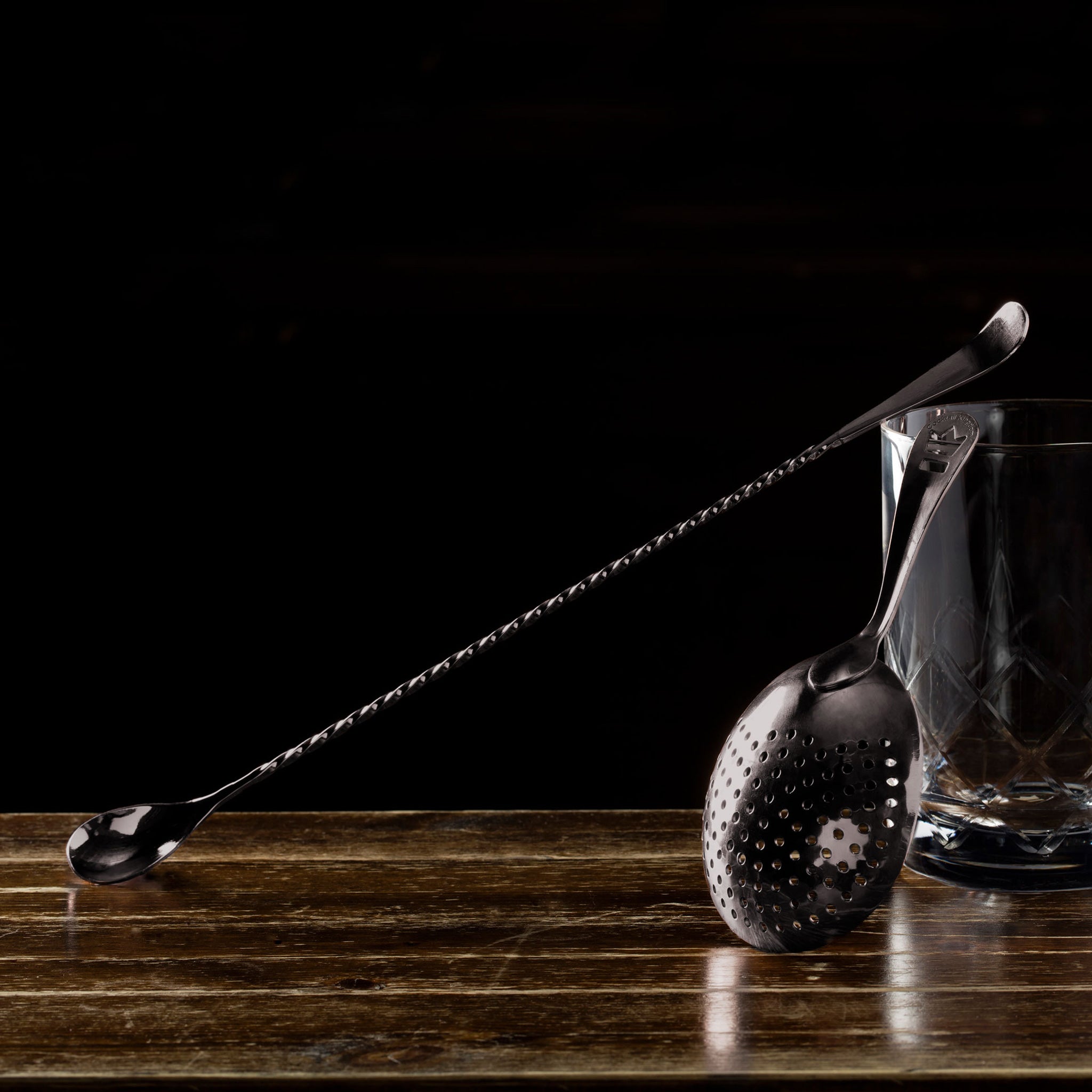 HOFFMAN® Professional Bar Spoon - 33.5cm Gunmetal Black Cocktail Mixing Tool for Home Bars & Bartenders - Perfect for Crafting Martinis, Old Fashioned & Cocktails