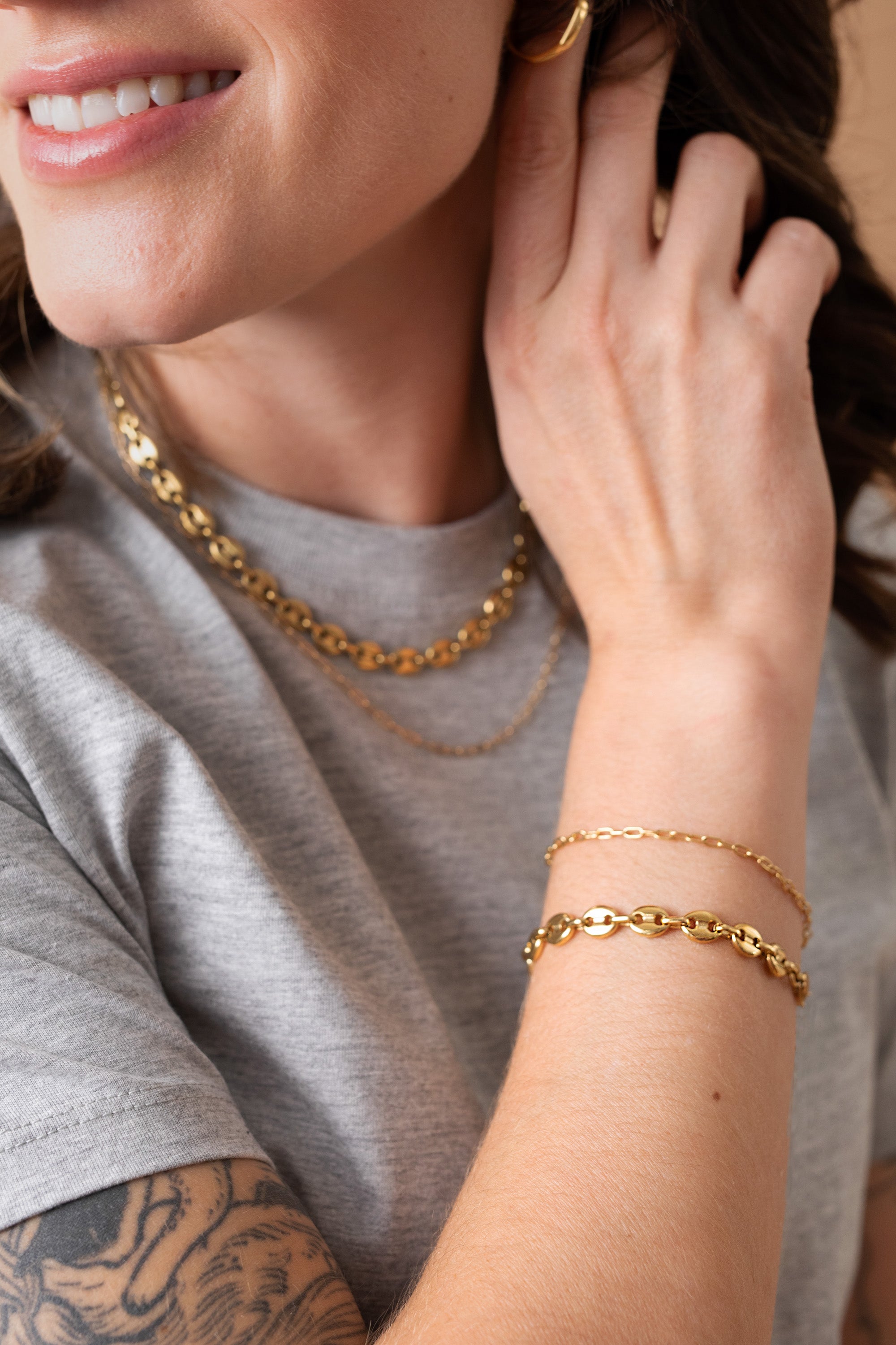 Stylish Everyday Paperclip Chain Bracelet for Women - Trendy Minimalist Jewelry for Casual Wear & Office Outfits