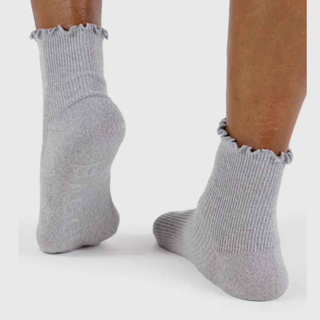 BAGGU Lettuce Edge Socks - 2 Pack (Grey & Black) - Comfortable & Stylish Ankle Socks for Women - Perfect for Casual Wear, Workouts & Everyday Use