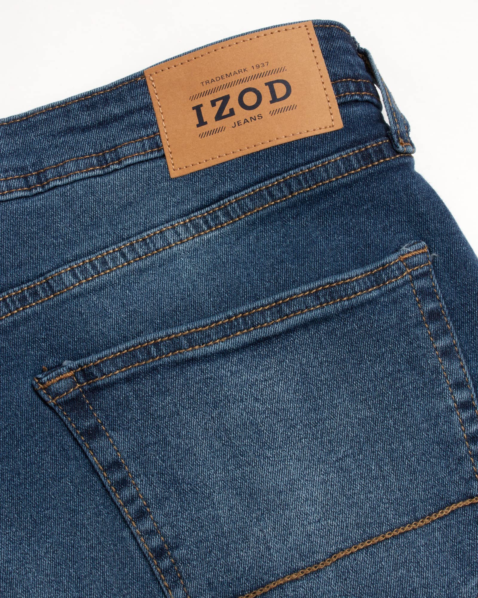 IZOD Men's Relaxed Fit Stretch Denim Jeans - Comfortable Pull On Casual Pants with Expanded Leg for Everyday Wear | Perfect for Work, Weekend & Outdoor Activities