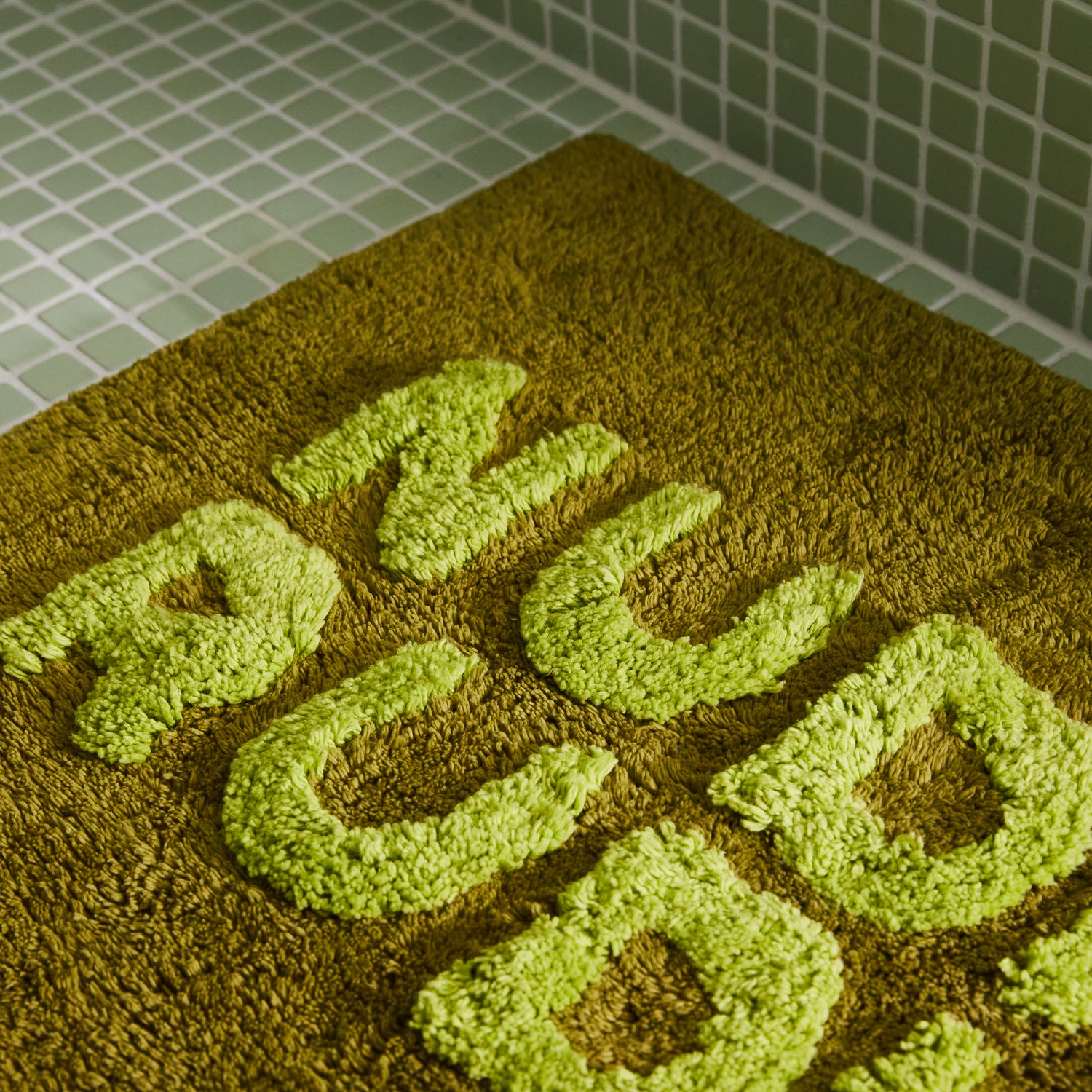 Premium Nudie Rudie Mini Bath Mat - Soft Non-Slip Artichoke Design for Bathroom, Shower & Kids Room | Absorbent & Quick-Drying