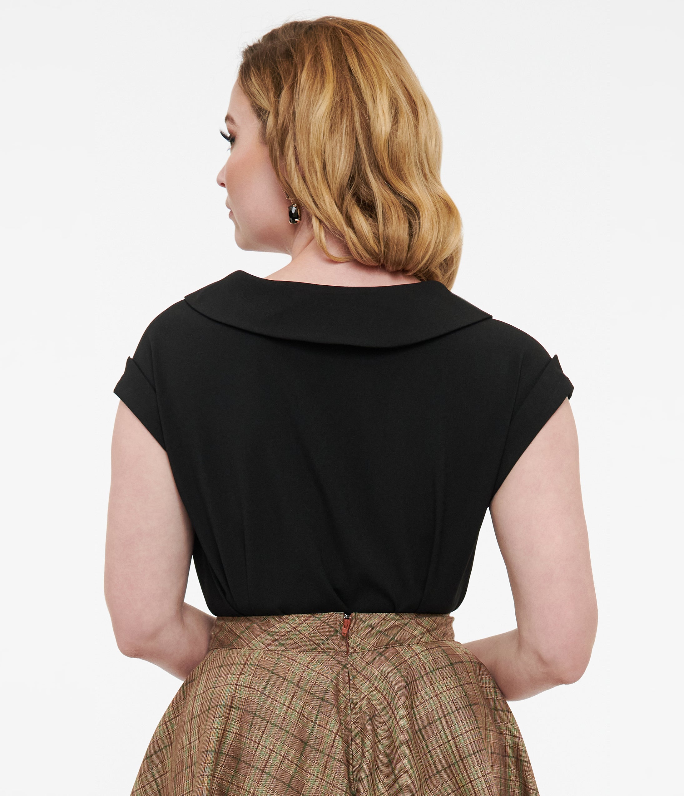 Vintage 1960s Black Twill Sleeveless Blouse - Retro 60s Fashion for Women, Unique Sleeveless Top for Casual Wear & Vintage Outfits