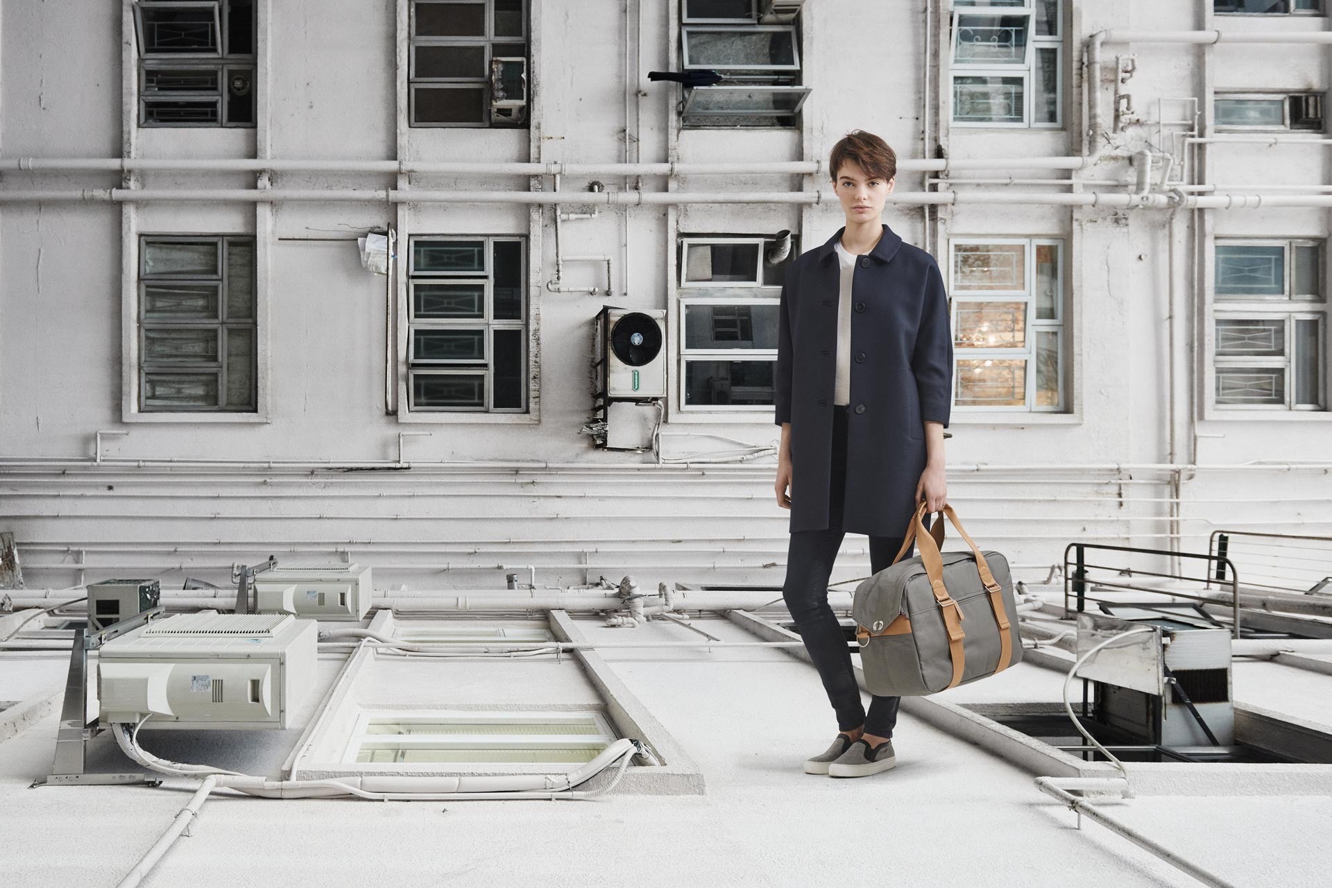 Qwstion Weekender Bag - Stylish & Durable Travel Backpack for Men & Women - Perfect for Weekend Trips, Gym, Work & Outdoor Adventures