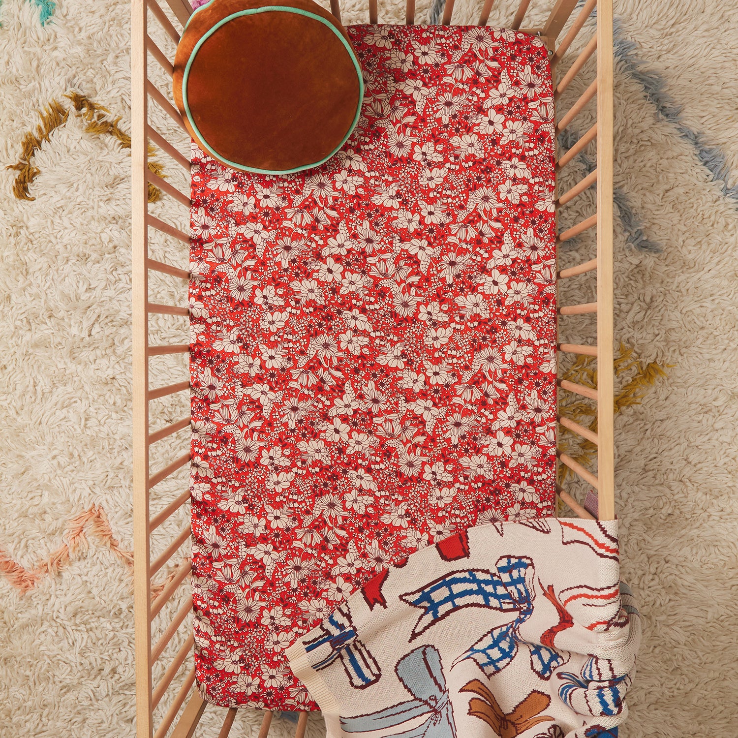 Evette 100% Cotton Bed Sheets - Soft & Breathable Scarlet Red Queen Size - Perfect for Cozy Nights & Guest Room Comfort