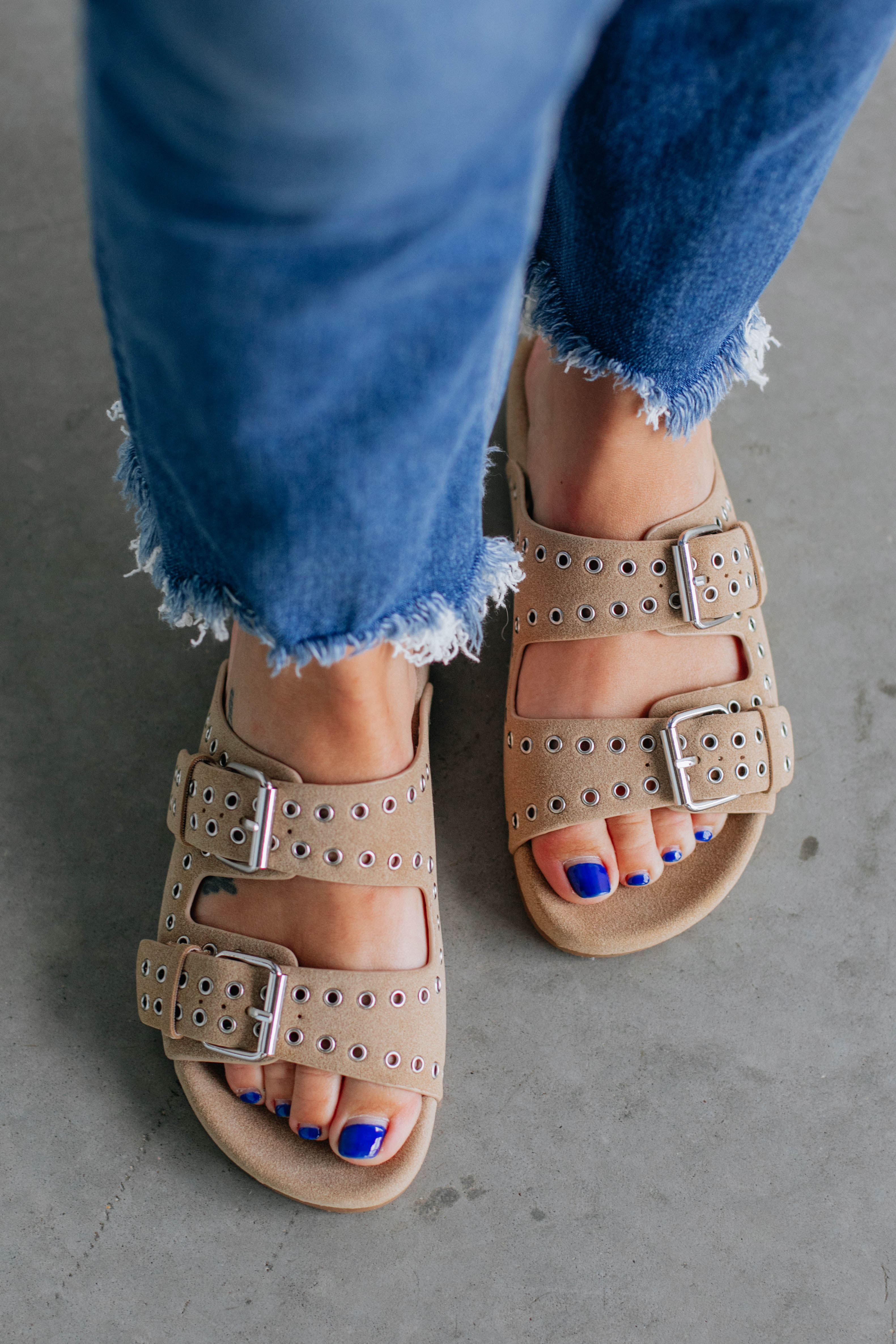 Strut Like You Mean It Sandals - Comfortable & Stylish Women's Summer Sandals for Beach, Walking & Casual Outfits