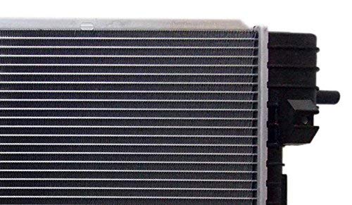 High-Performance Aluminum Car Radiator - Efficient Engine Cooling for Trucks, SUVs & Sedans - Perfect for Daily Commutes & Long Road Trips