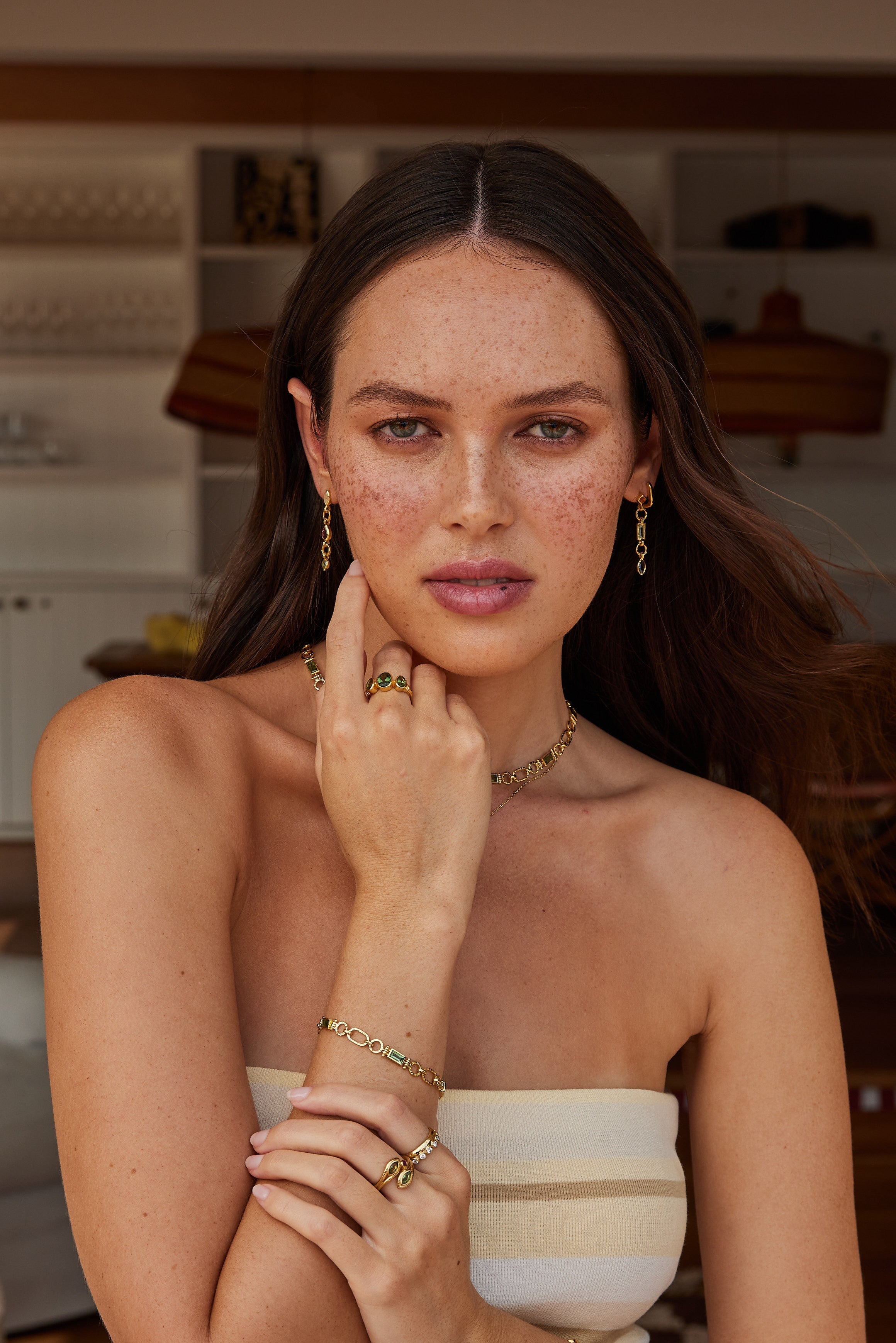 Petra Apatite Gold Bracelet for Women - Elegant Healing Crystal Jewelry - Perfect for Meditation, Yoga & Spiritual Gifts