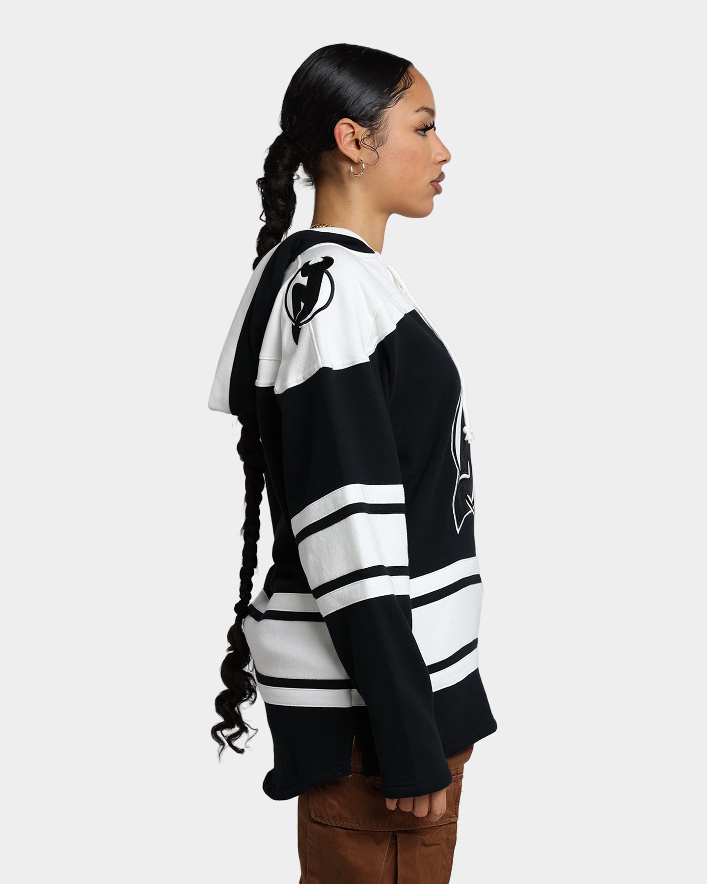 47 Brand New Jersey Devils Superior Lacer Hoodie - Jet Black NHL Hockey Fan Apparel for Men & Women - Perfect for Game Day, Tailgating, and Cold Weather