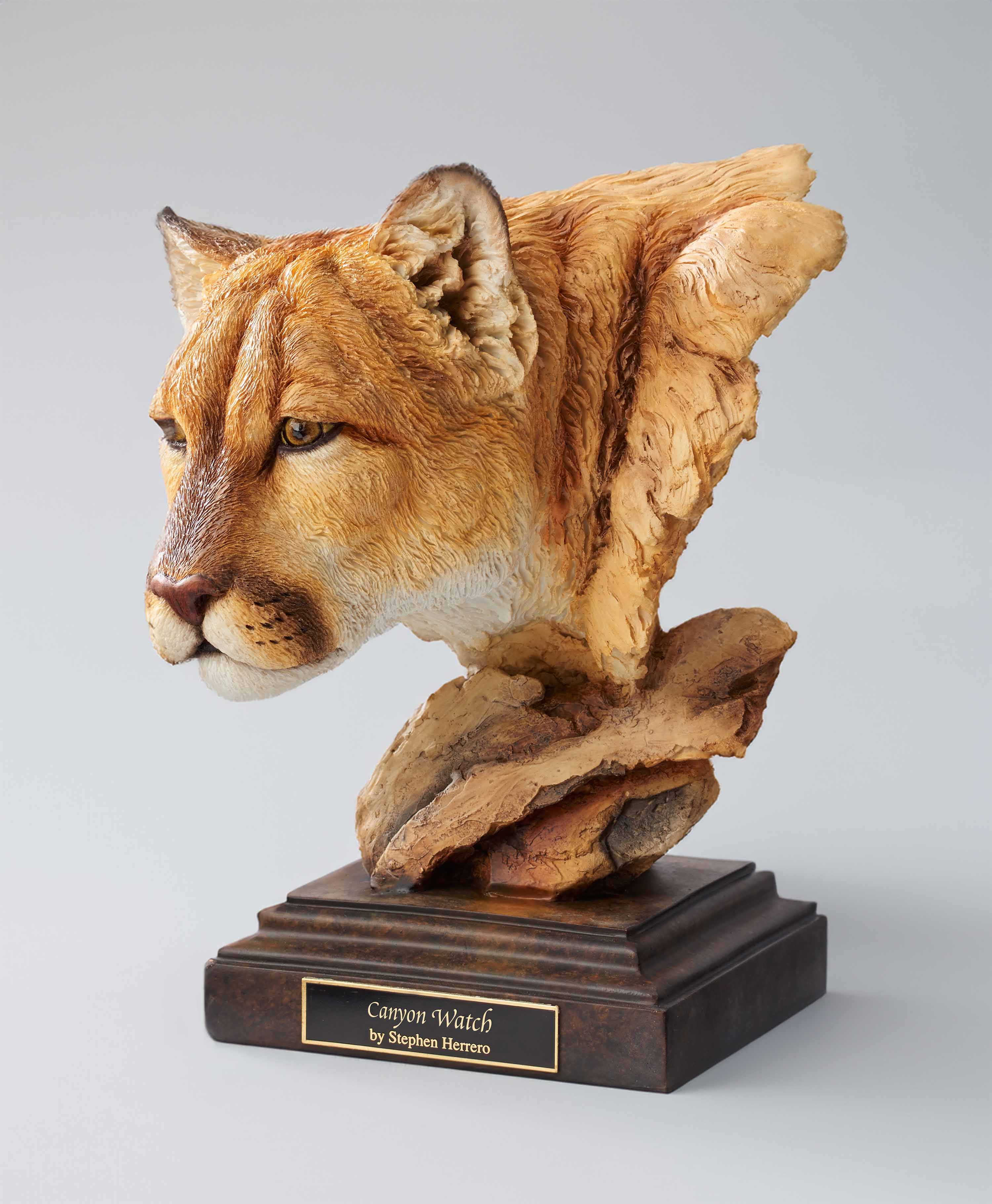 Canyon Watch Couper Sculpture - Handcrafted Cougar Statue for Home & Office Decor - Perfect Gift for Wildlife Lovers & Nature Enthusiasts - Ideal for Bookshelf, Desk, or Mantel Display