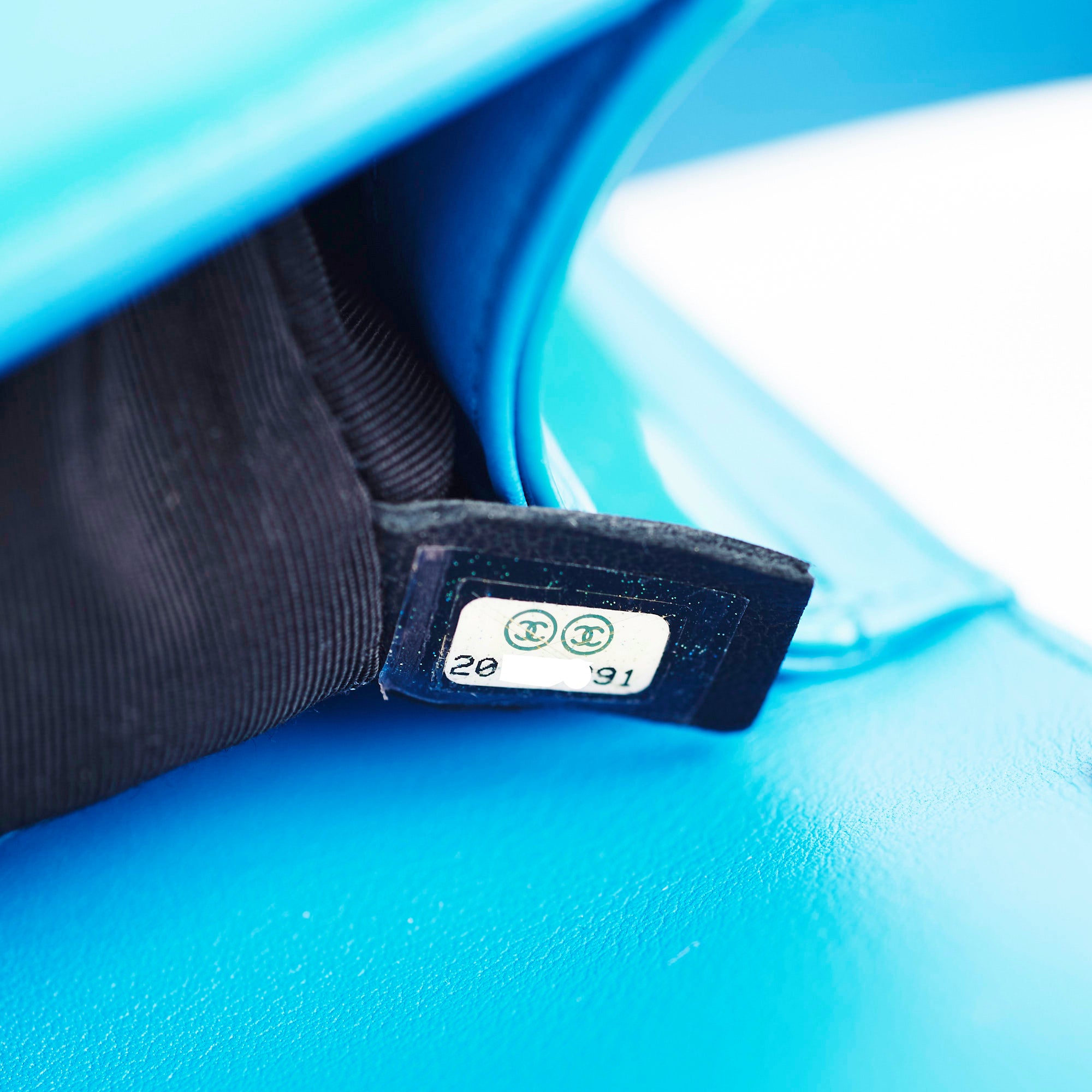 Chanel Boy Old Medium Handbag in Turquoise Blue Patent Leather - Perfect for Evening Events, Parties & Luxury Fashion Accessories