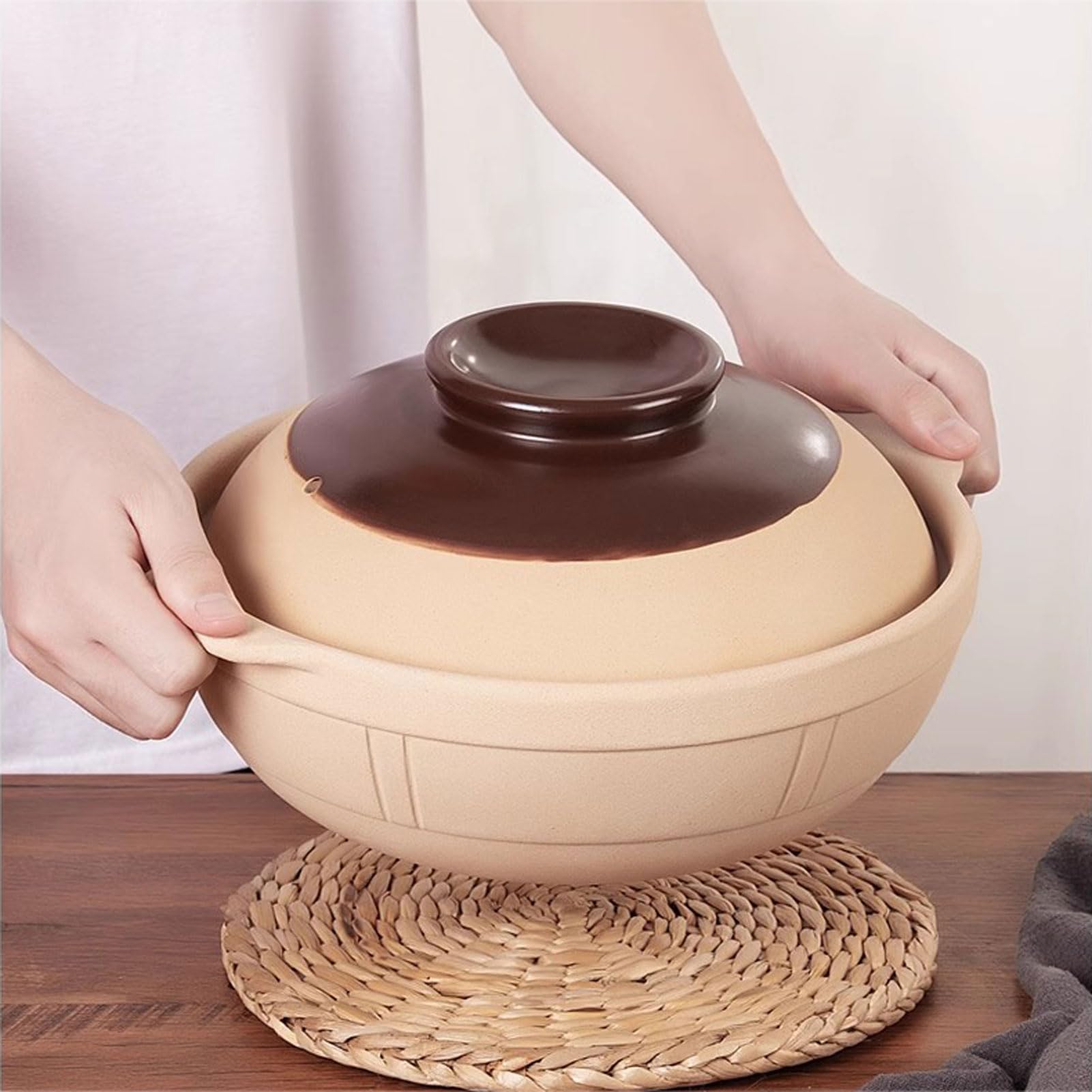 HUHJYUGE 0.7L Terracotta Cooking Pot with Lid - Unglazed Clay Cookware for Stovetop Use, Handmade Traditional Pot for Soups, Stews & Slow Cooking | Perfect for Gas, Electric & Induction Stoves