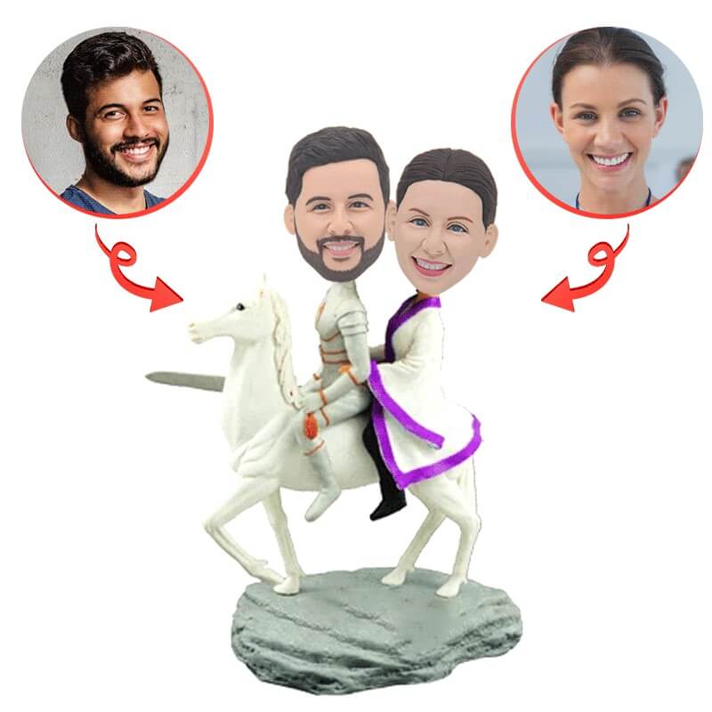 Custom Knight Couple Bobblehead - Personalized Medieval Couple Figurine - Unique Wedding Anniversary Gift for Couples - Perfect for Home Decor, Desk Display & Romantic Gifts
