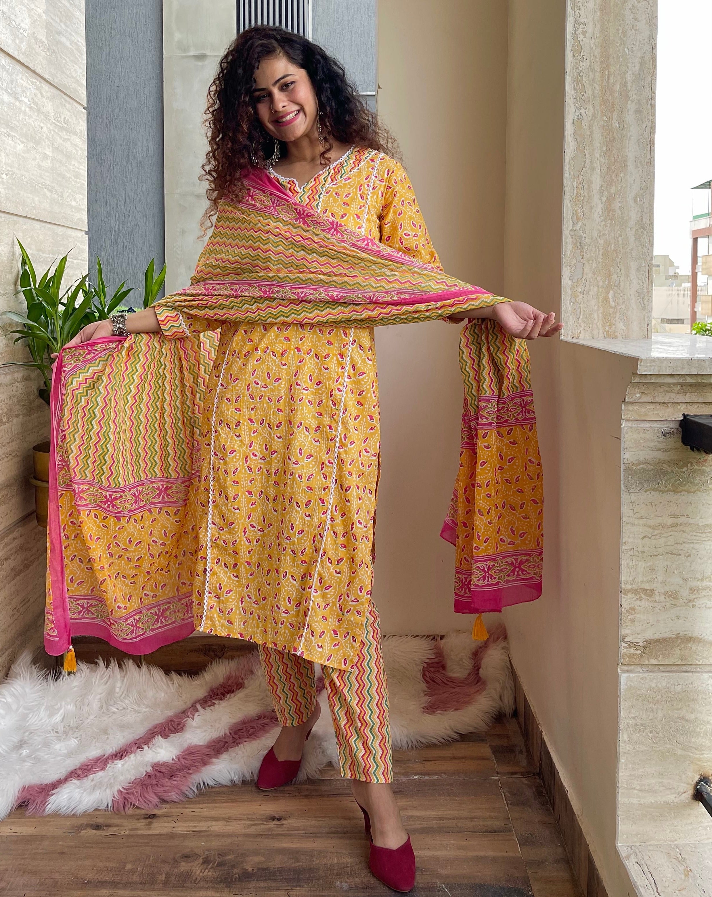 Elegant Yellow Dupatta Suit Set with Floral Motifs - Perfect for Weddings, Festivals & Special Occasions