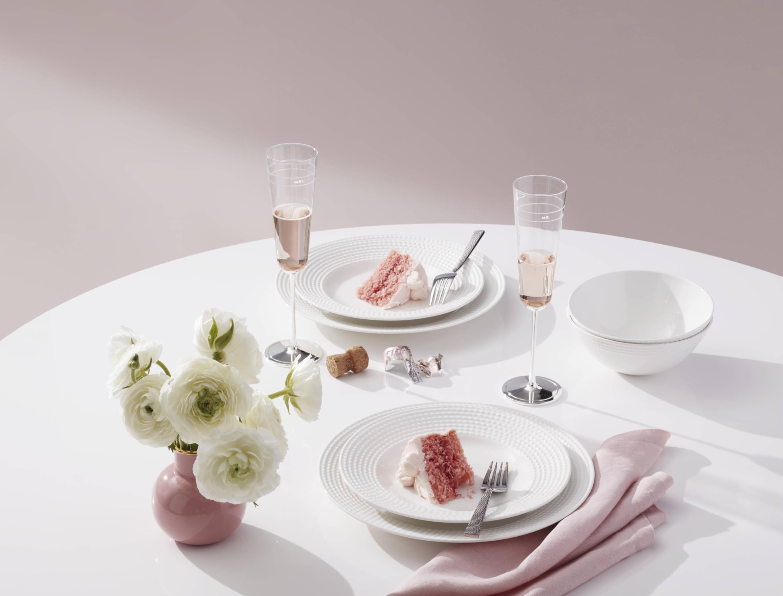 Kate Spade New York Wickford 16-Piece Dinnerware Set - White Porcelain Dinner Plates, Salad Plates, Bowls & Mugs - 15.75 LB Complete Set for Elegant Dining, Entertaining & Gift Giving