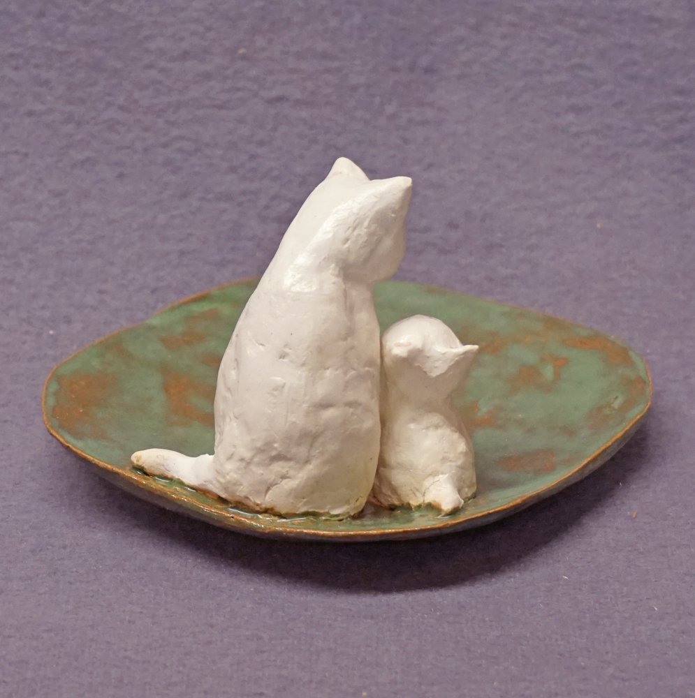 Ceramic Cat Trinket Dish - Elegant Ring & Jewelry Holder, Wedding & Anniversary Gift, Jade Green Ceramic Art - Perfect for Home Decor, Vanity Organizer & Thoughtful Gift Giving