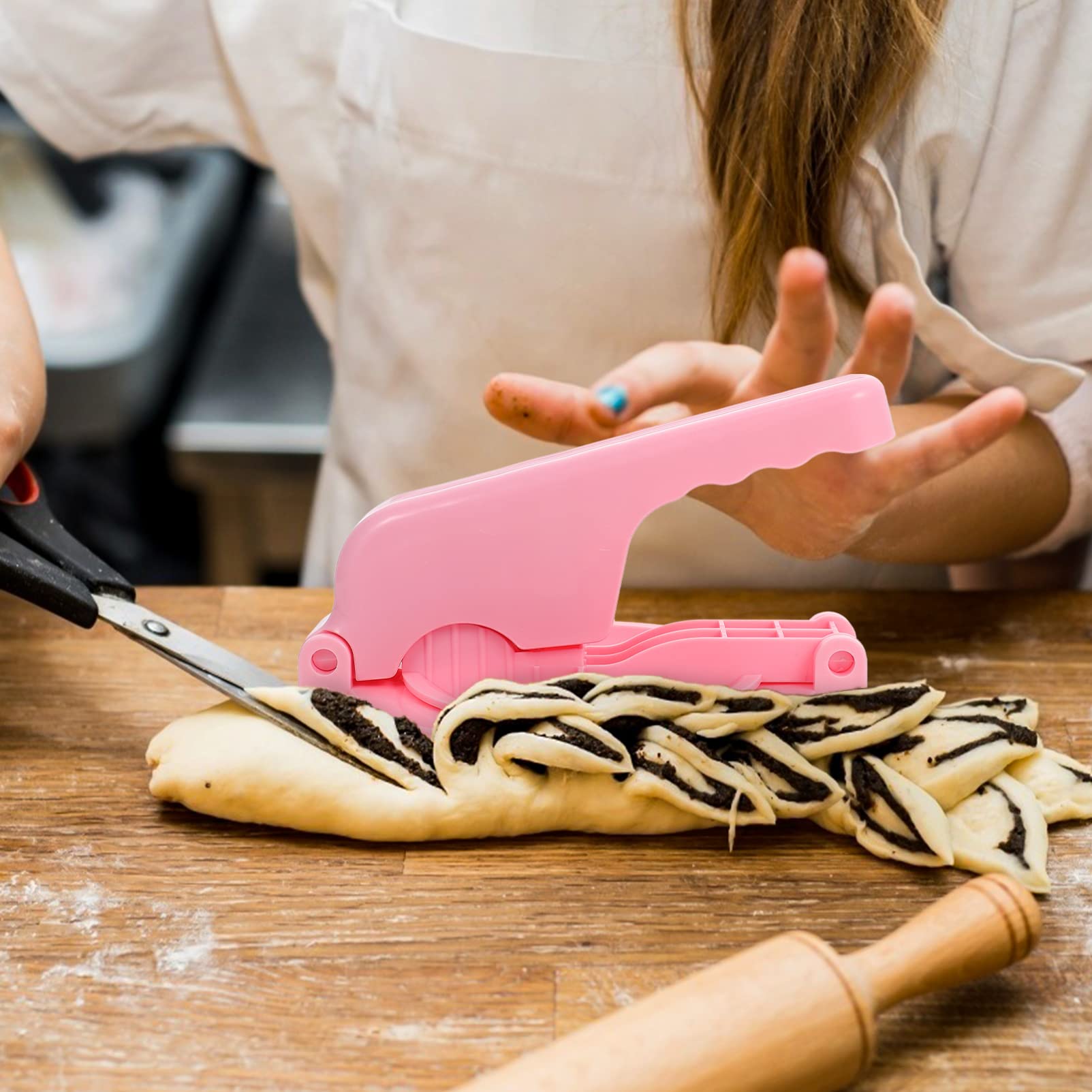 Hemoton 2-Piece Dumpling Maker Set - Authentic Ravioli Press, Tortilla Maker & Pastry Dough Press Tool for Homemade Dumplings, Wontons & Tortillas - Perfect Kitchen Gadget for Asian & Mexican Cuisine - Pink Rotary Design