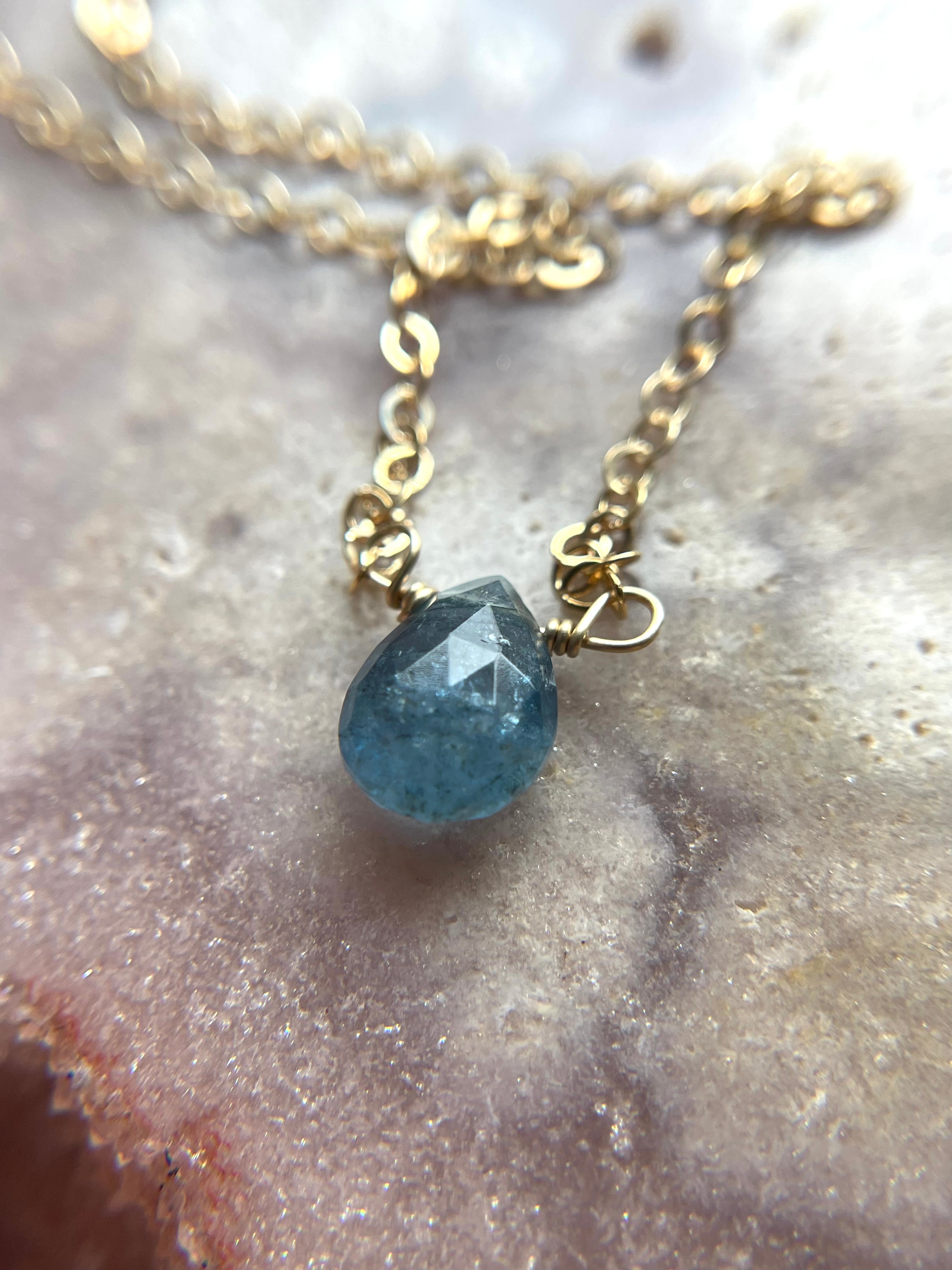 Dainty Moss Aquamarine Necklace - March Birthstone Jewelry for Women | Elegant Pendant Gift for Birthday, Anniversary & Mother's Day | Perfect for Everyday Wear & Special Occasions