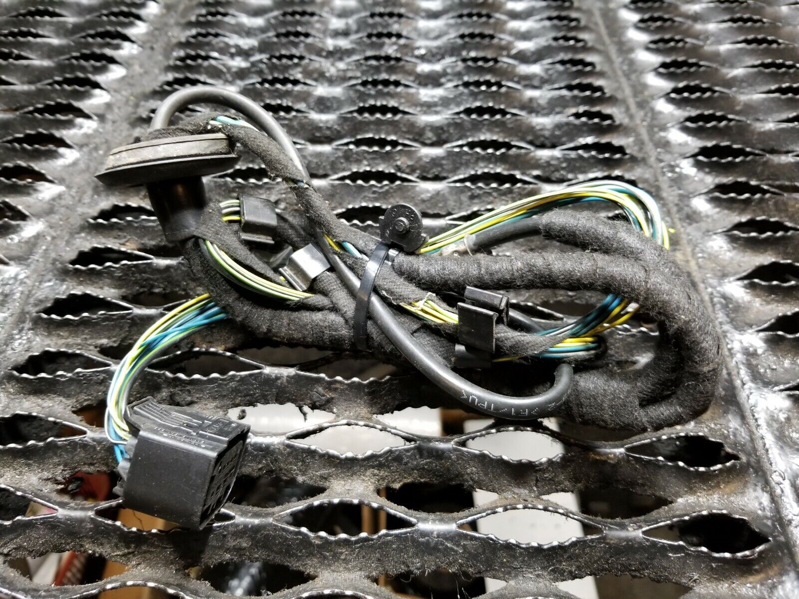 02 03 04 05 BMW 745i Right Rear Passenger Door Wiring Harness OEM - Perfect for Electrical Repairs & DIY Car Maintenance