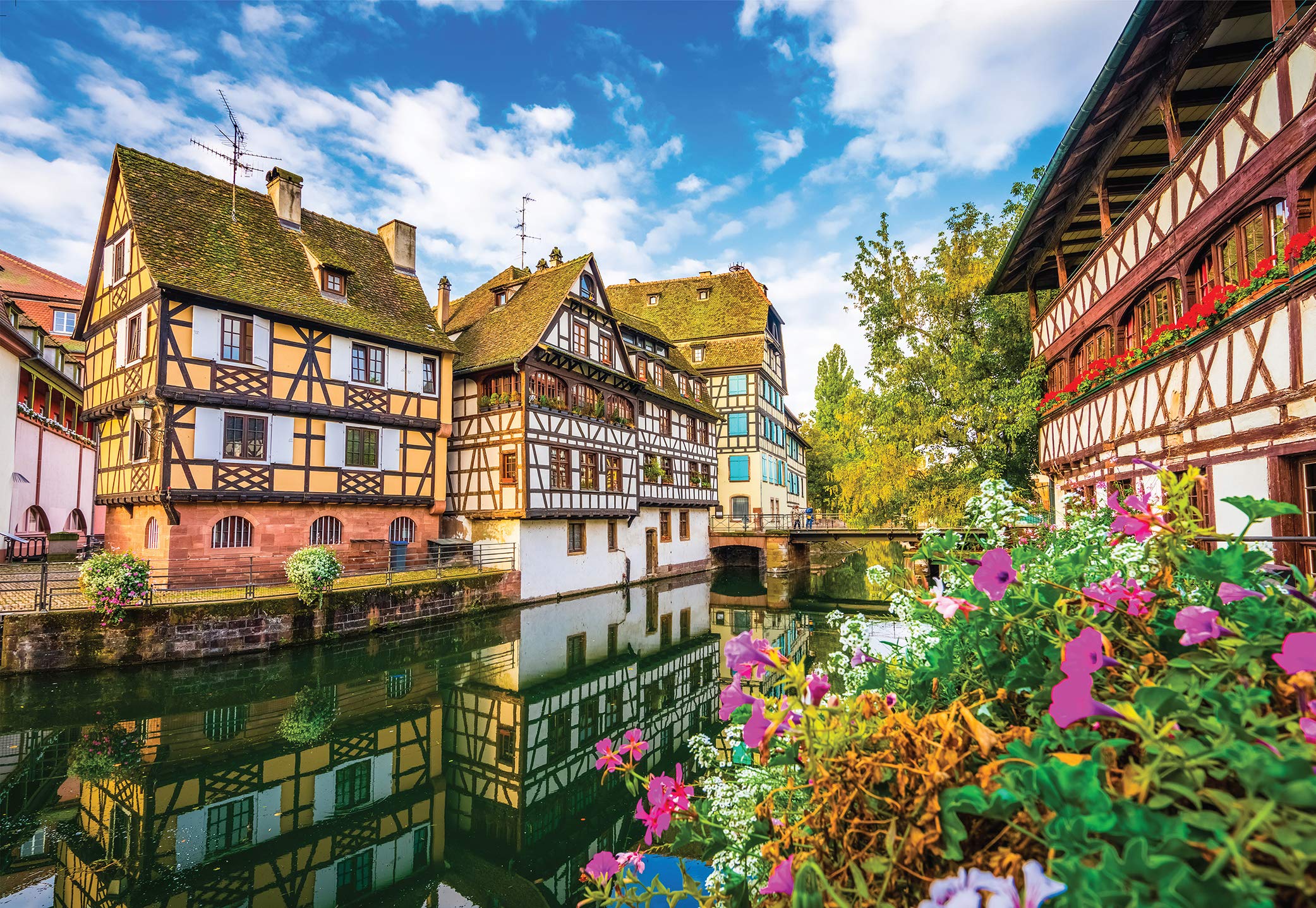 World's Smallest Strasbourg Puzzle - Cheatwell Games for Travel & Gifts