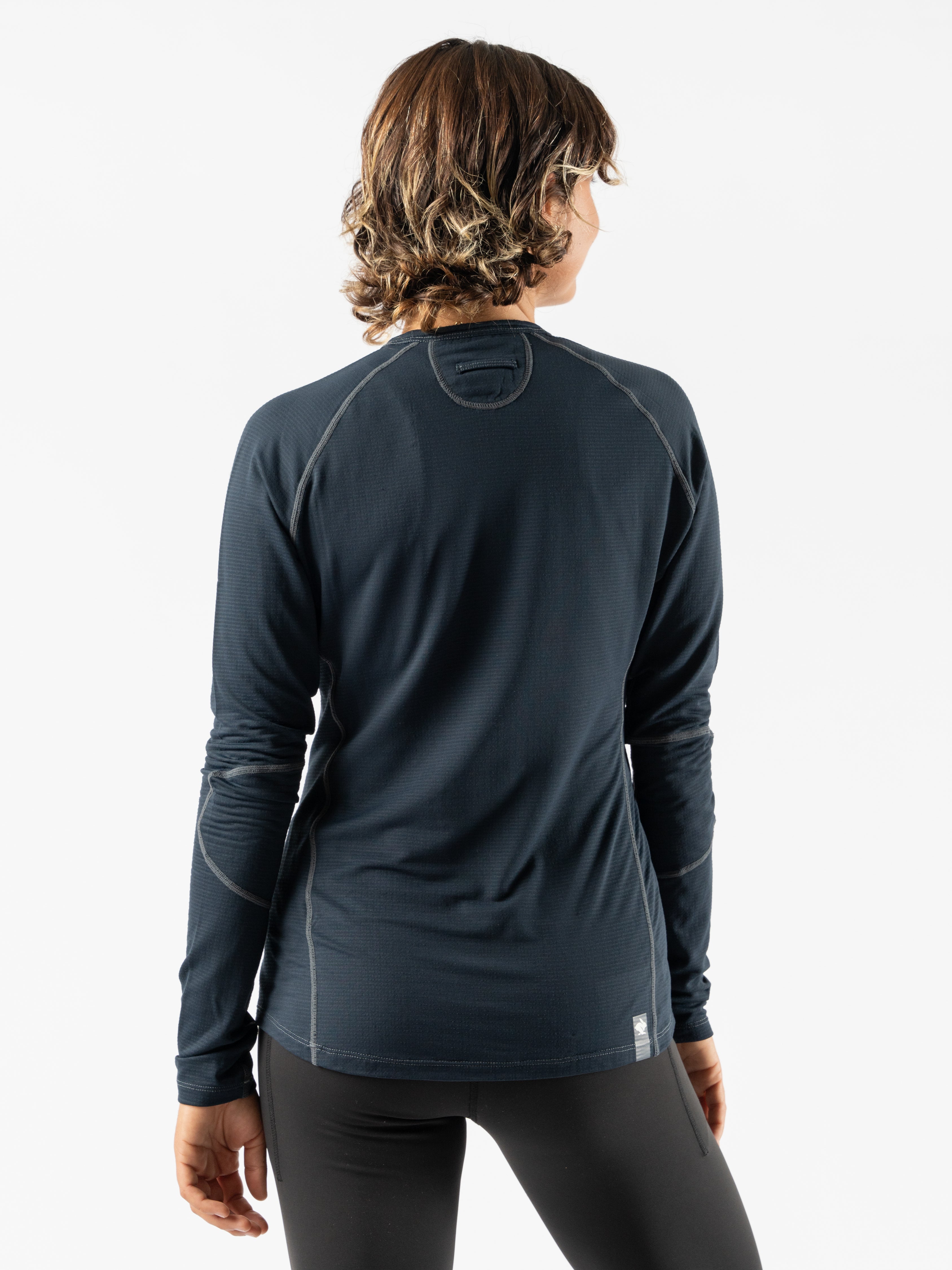 Women's Layer 1 Base Layer Top - Moisture Wicking Thermal Shirt for Cold Weather - Perfect for Hiking, Skiing & Outdoor Activities