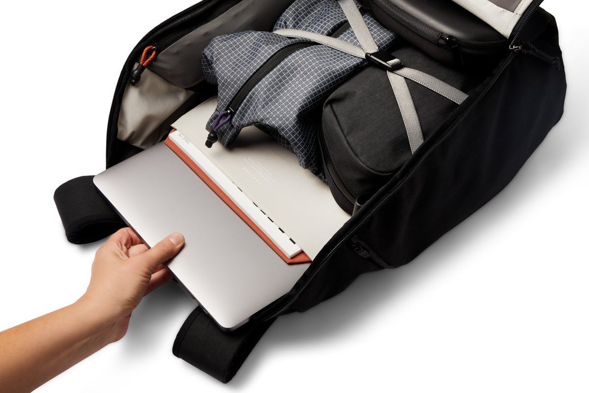 Bellroy Venture Travel Backpack 26L - Lightweight Durable Carry-On Backpack for Hiking, Commuting & Business Travel