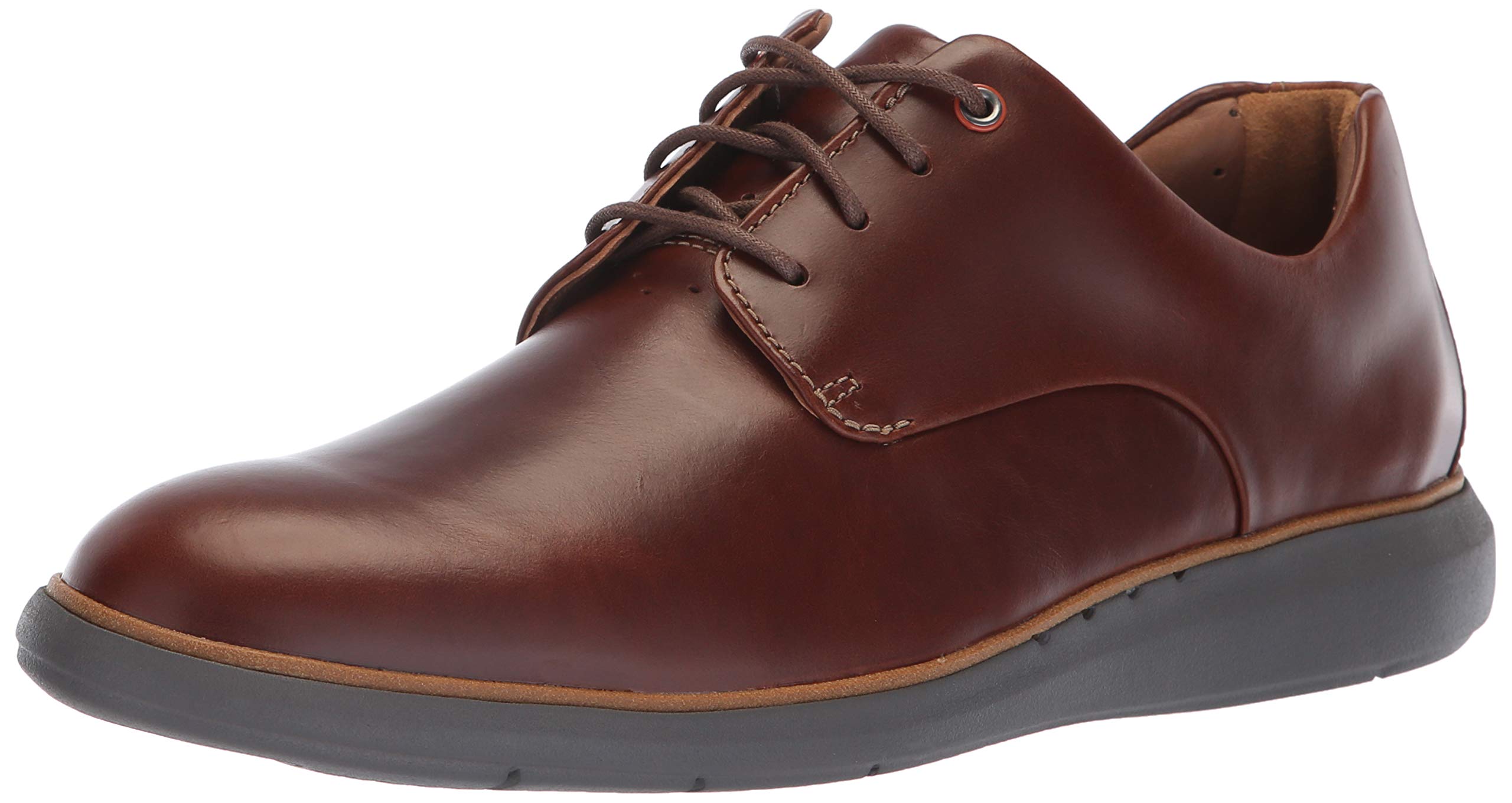 Clarks Men's Derby Shoes - Classic Leather Dress Shoes for Business & Formal Wear - Comfortable & Stylish for Office, Weddings & Special Occasions