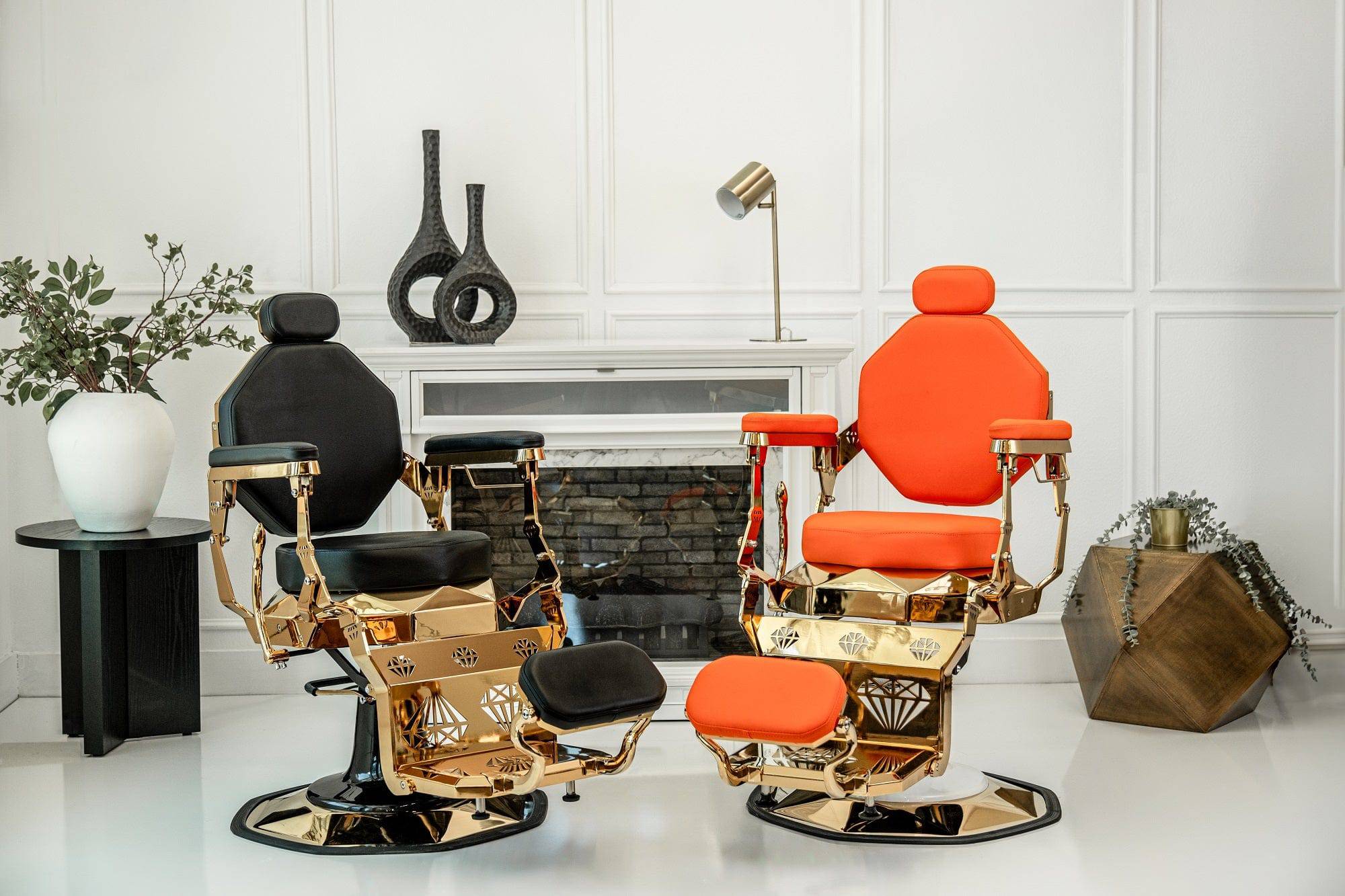 Professional LEON Barber Chair for Salon & Home Use - Heavy Duty Hydraulic Styling Chair with Adjustable Height & Reclining Backrest - Perfect for Haircuts, Styling & Shaving
