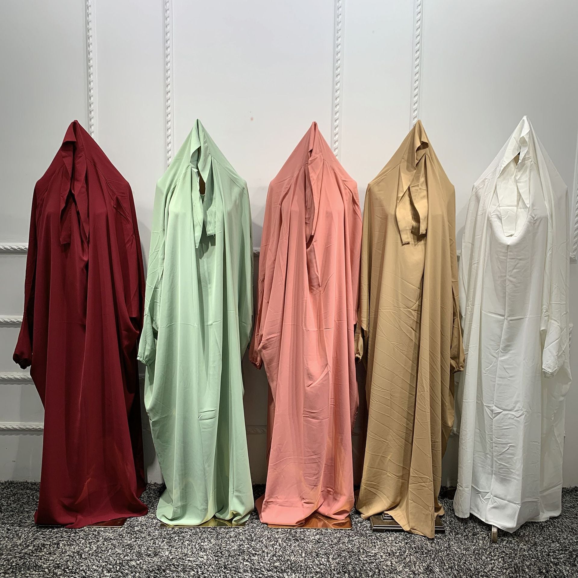Elegant Plain White Hajj Abaya Prayer Dress Jilbab - Modest Islamic Wear for Hajj, Umrah & Daily Prayers - Perfect for Religious Ceremonies and Mosque Visits
