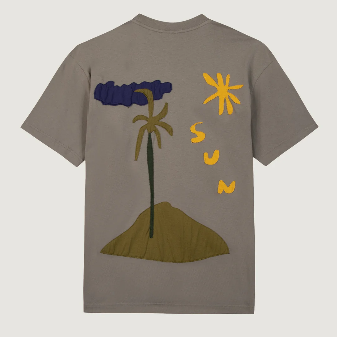 Sun Patureau Vintage Washed T-Shirt for Men - Soft Cotton Tee in Fog Green | Casual Wear, Street Style, Everyday Comfort