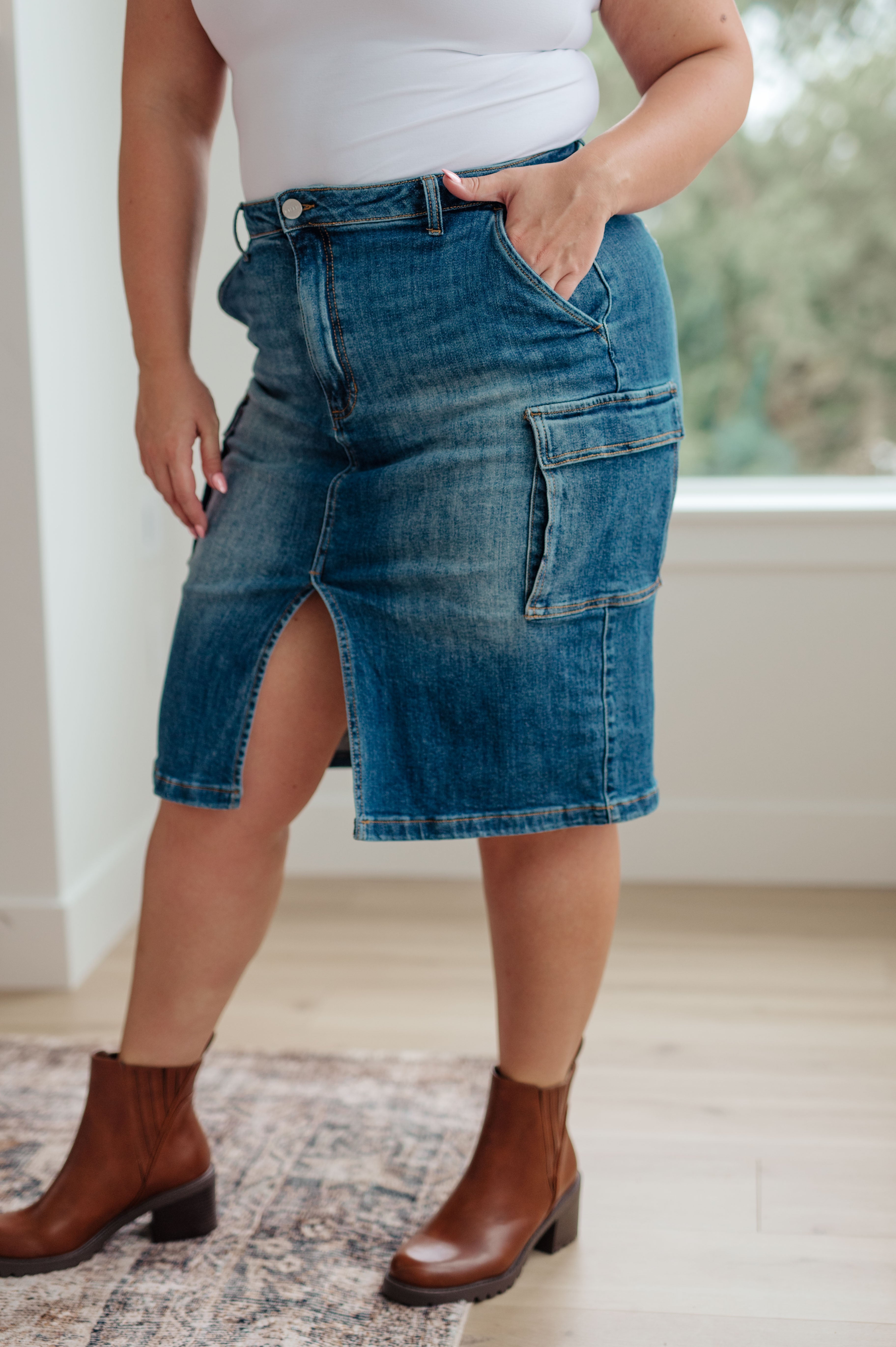 Always Be There Cargo Denim Skirt for Women - High Waist Stretch Denim Skirt with Pockets | Perfect for Casual Outfits, Streetwear & Travel