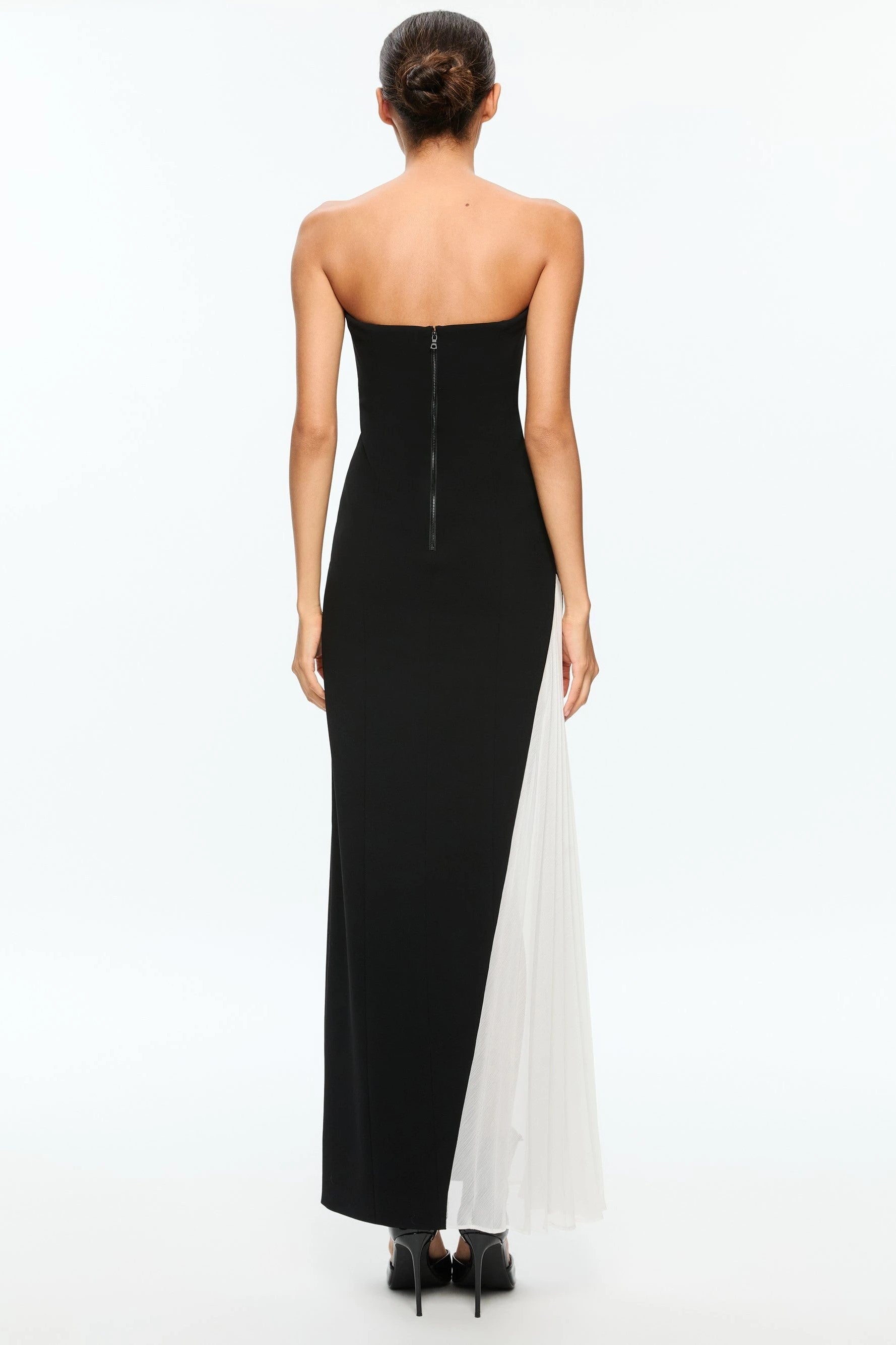 Alice & Olivia Retha Strapless Maxi Dress with Pleated Godet - Elegant Formal Gown for Weddings, Prom & Evening Events | Women's Luxury Party Dress