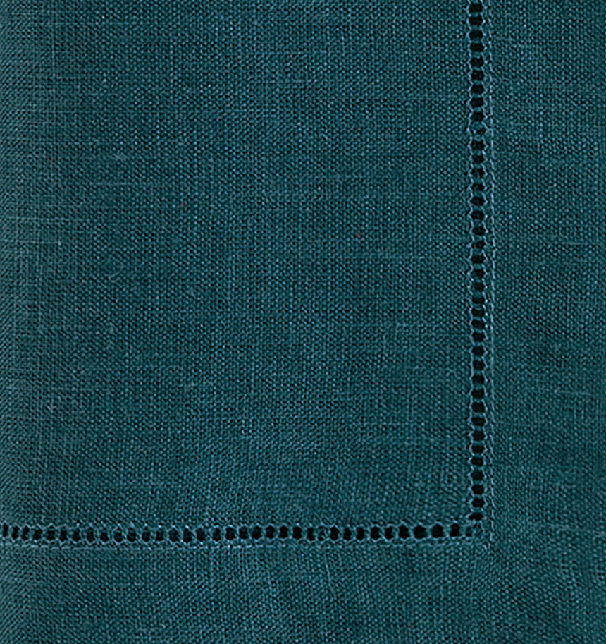 Premium Disposable Dinner Napkins for Parties & Holidays - Elegant & Absorbent Paper Napkins for Thanksgiving, Christmas, and Special Occasions